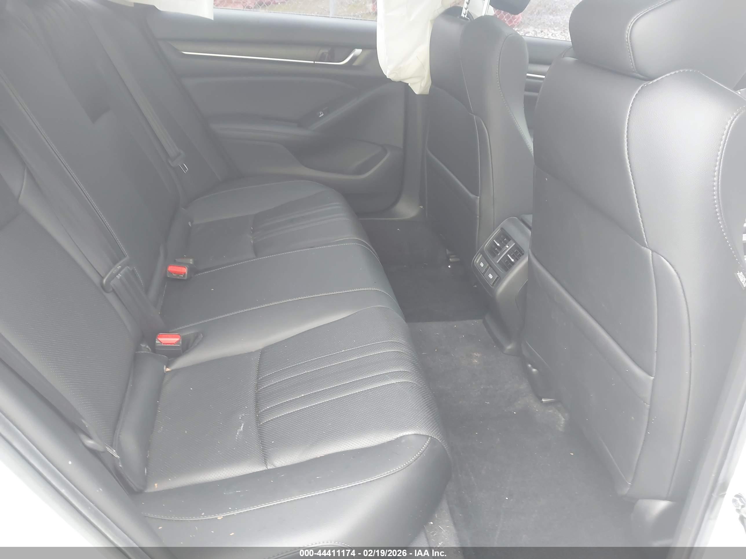 HONDA ACCORD image 8