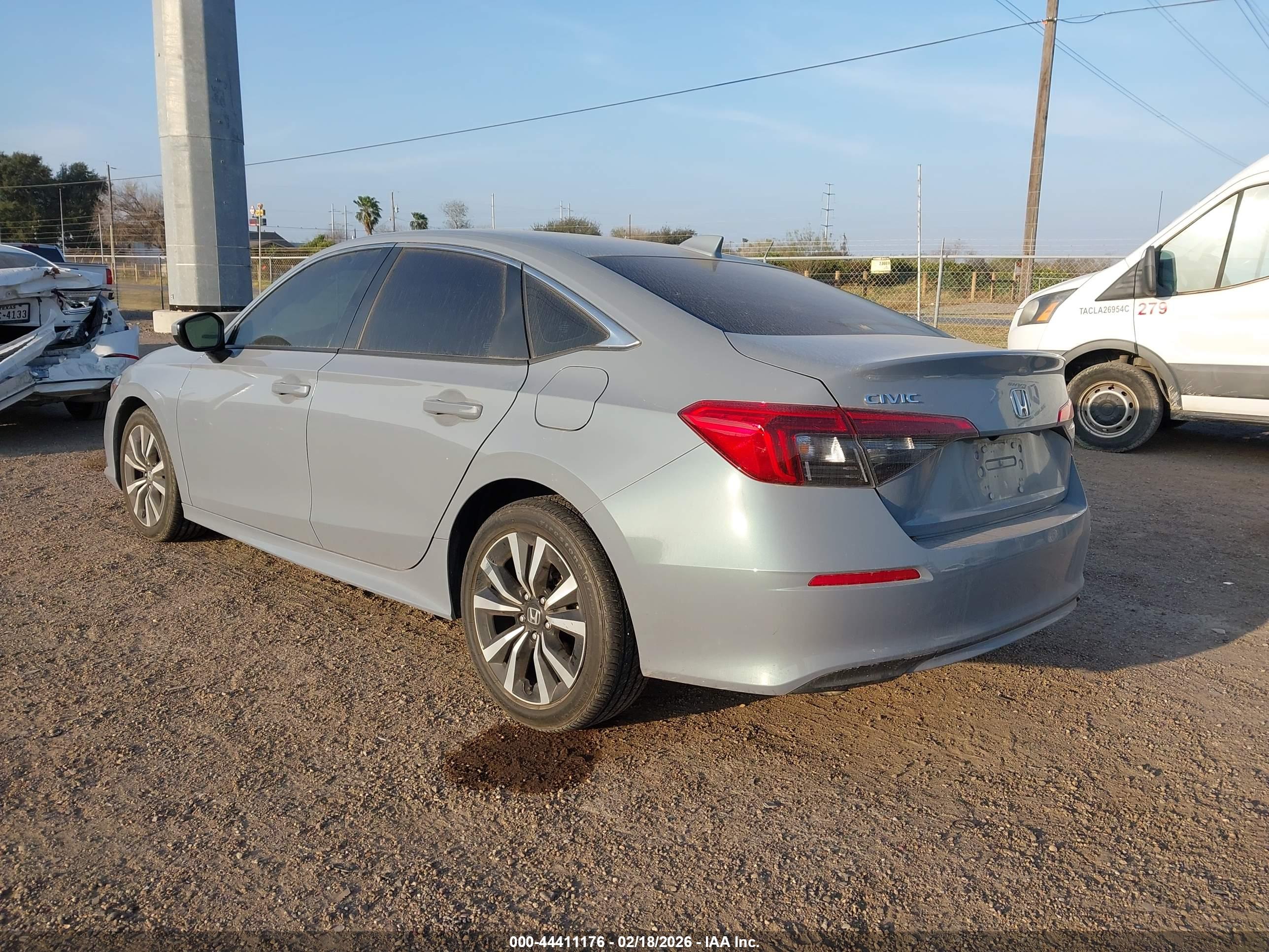 HONDA CIVIC image 3