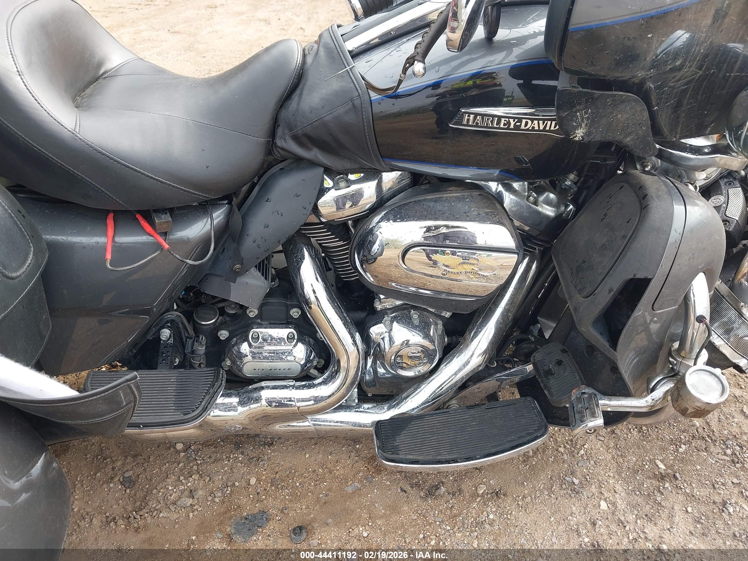 HARLEY-DAVIDSON FLHTCUTG image 8