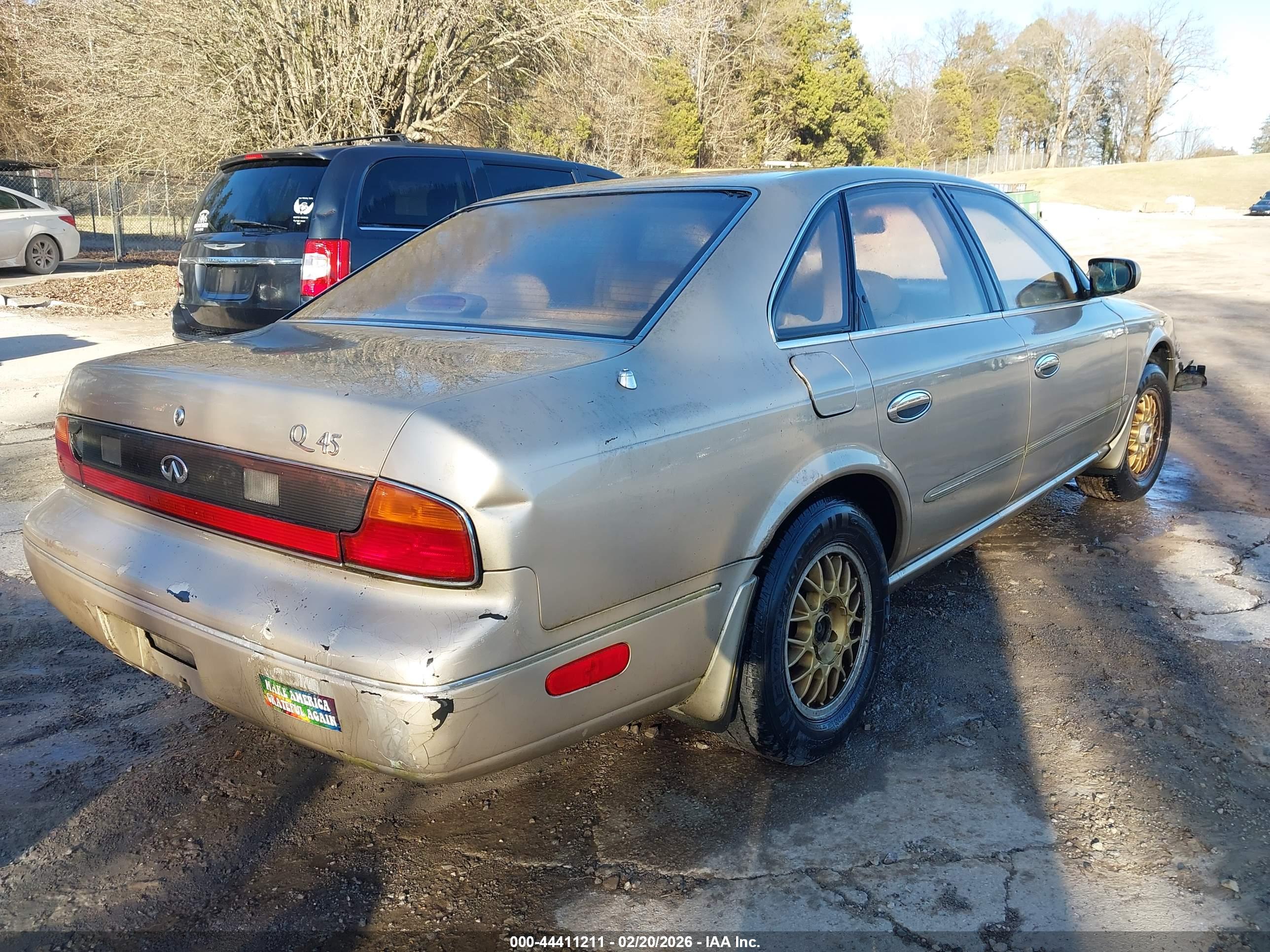 INFINITI Q45 image 4