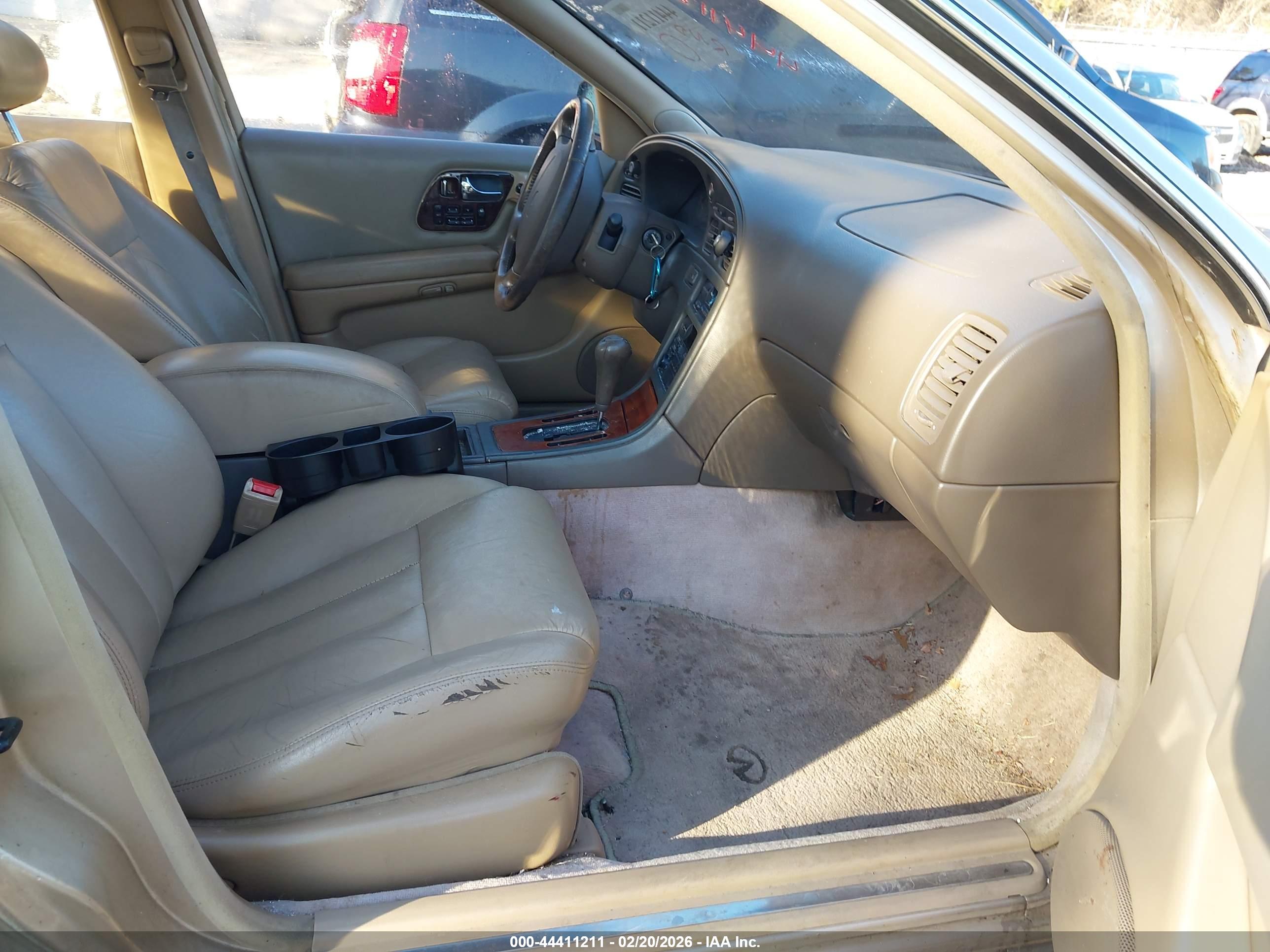 INFINITI Q45 image 5
