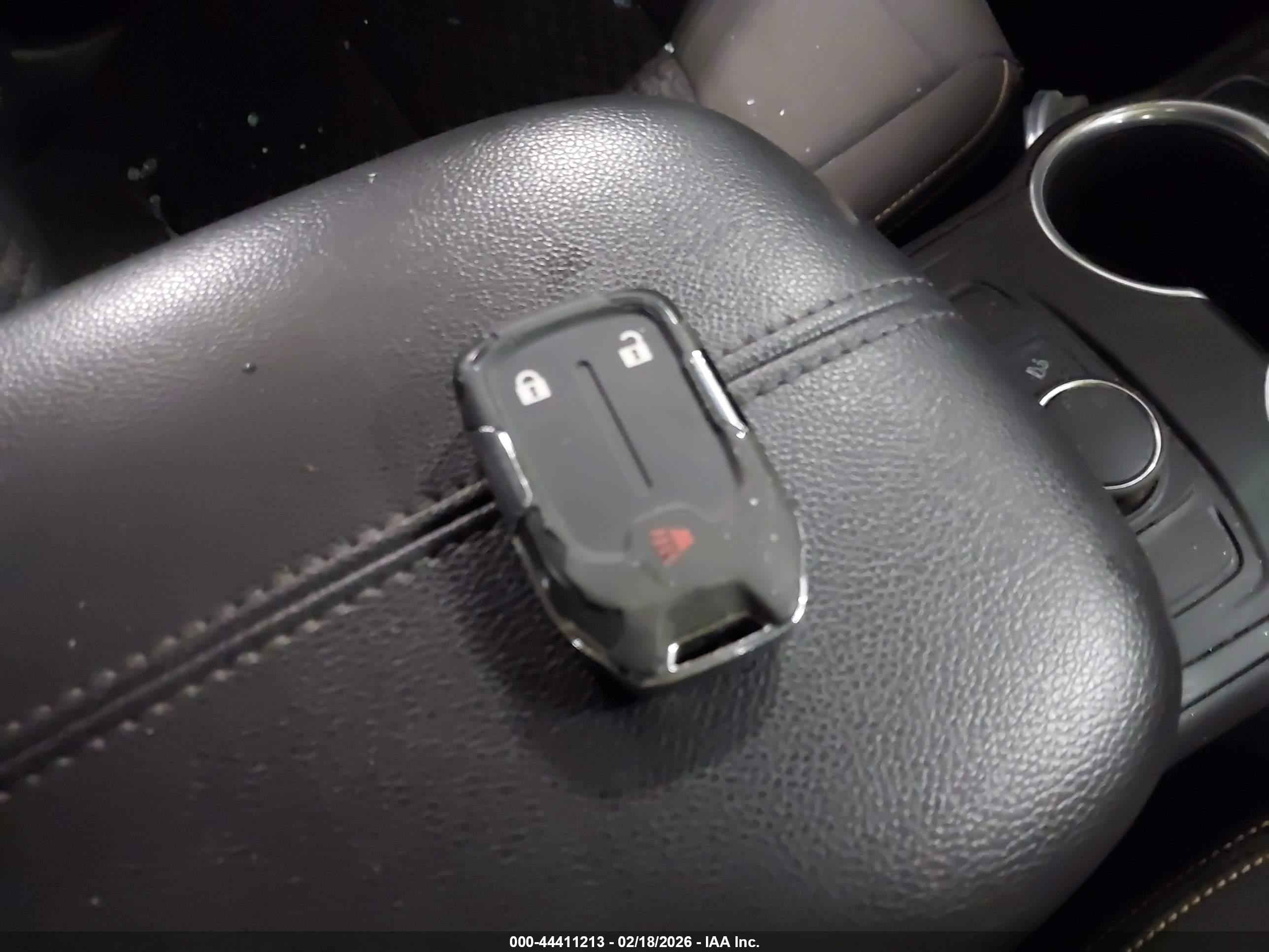 GMC TERRAIN image 11