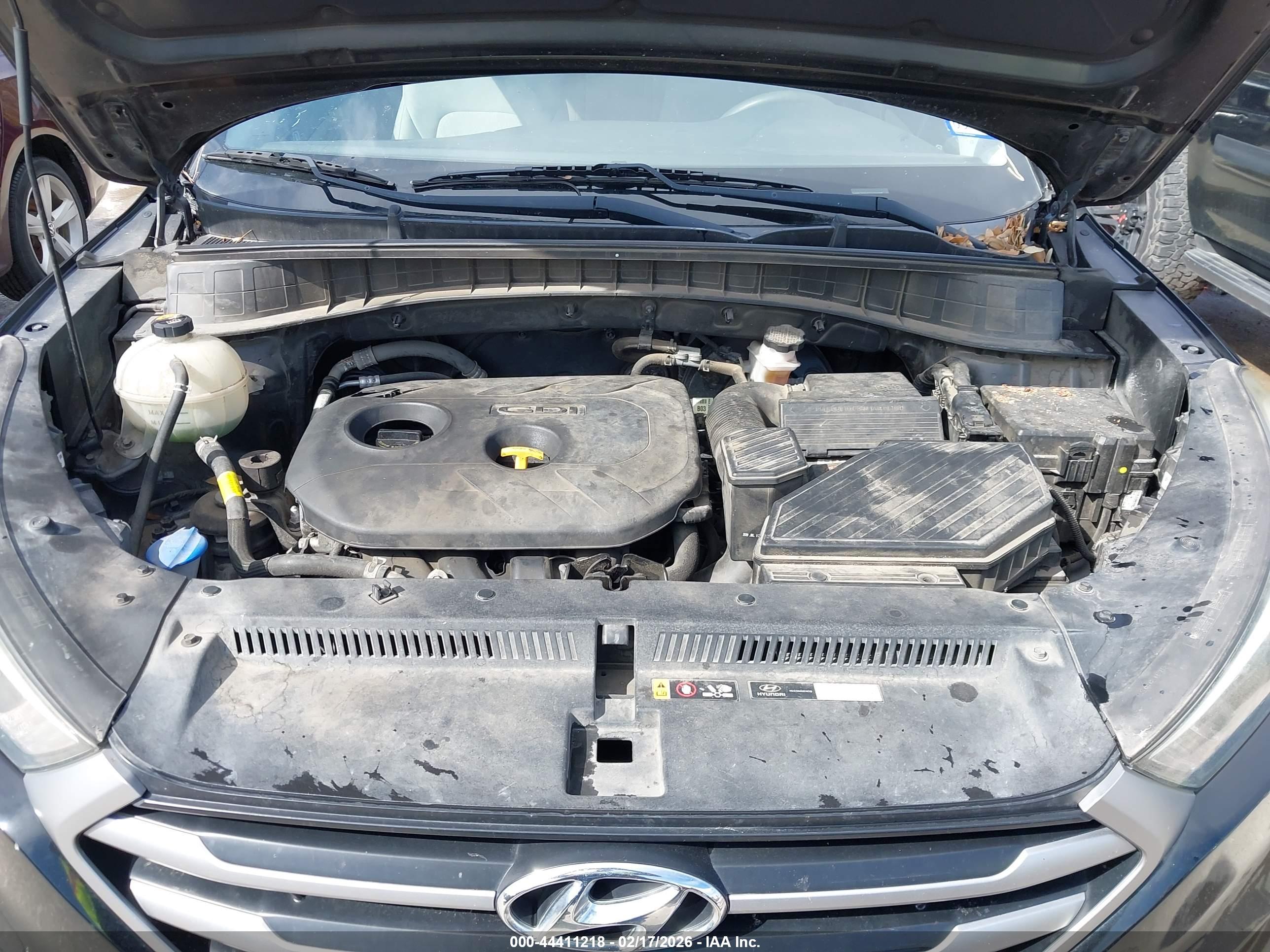 HYUNDAI TUCSON image 10