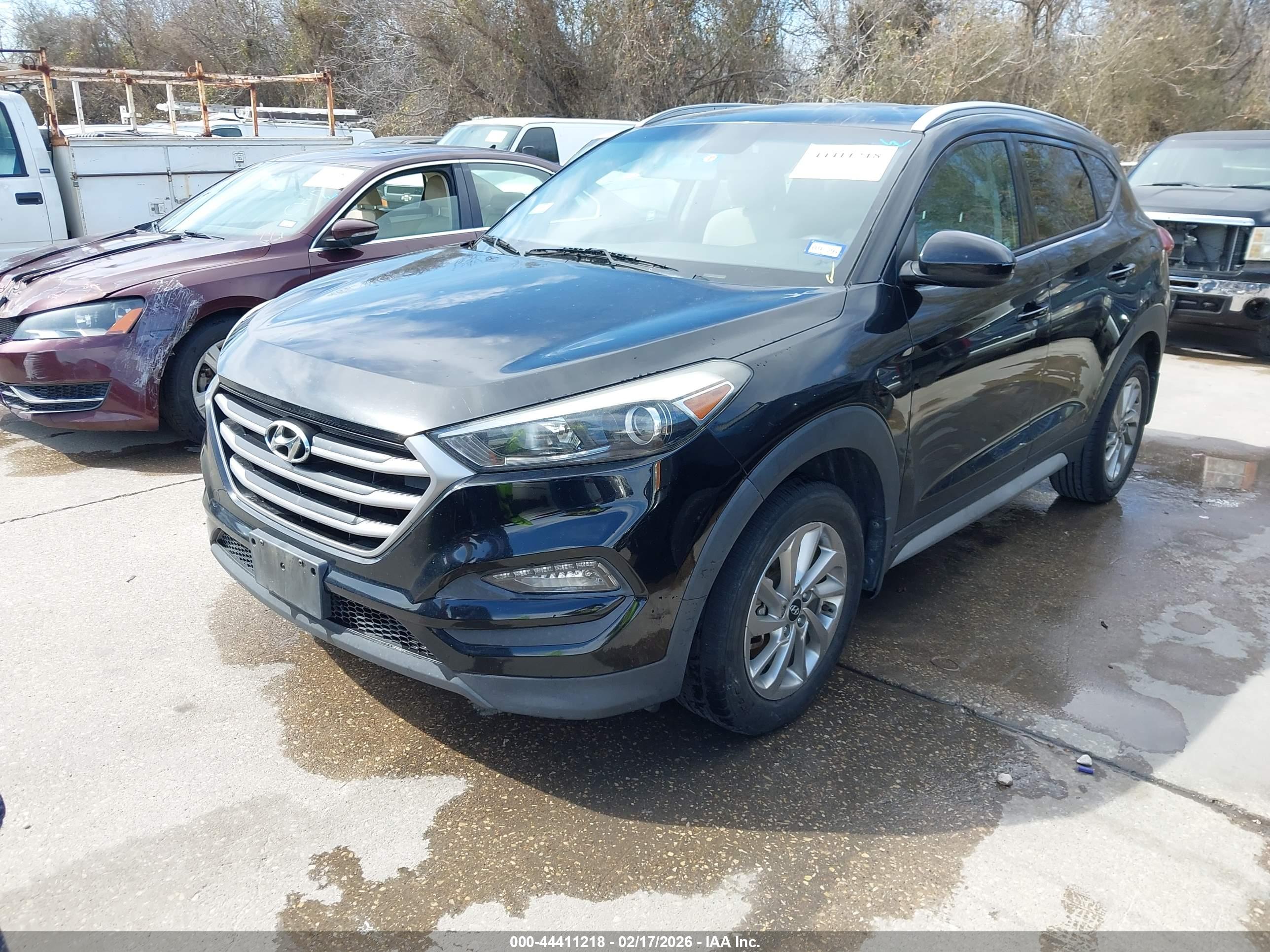 HYUNDAI TUCSON image 2