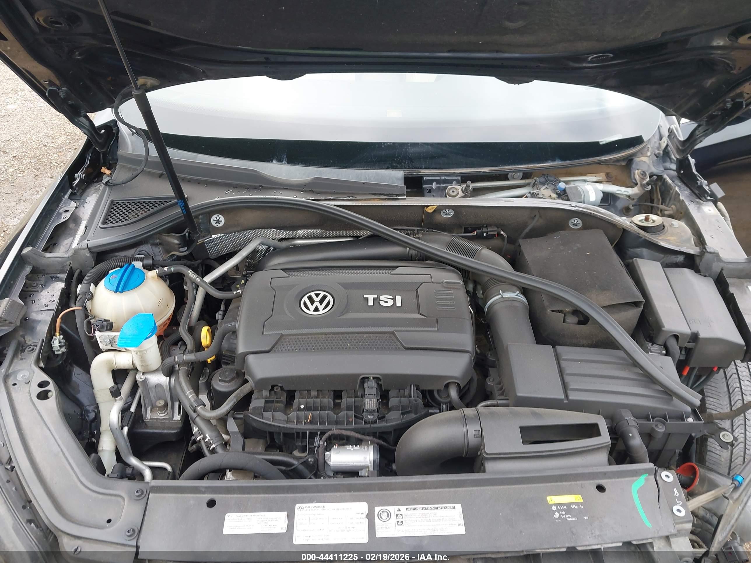 VOLKSWAGEN PASSAT image 10