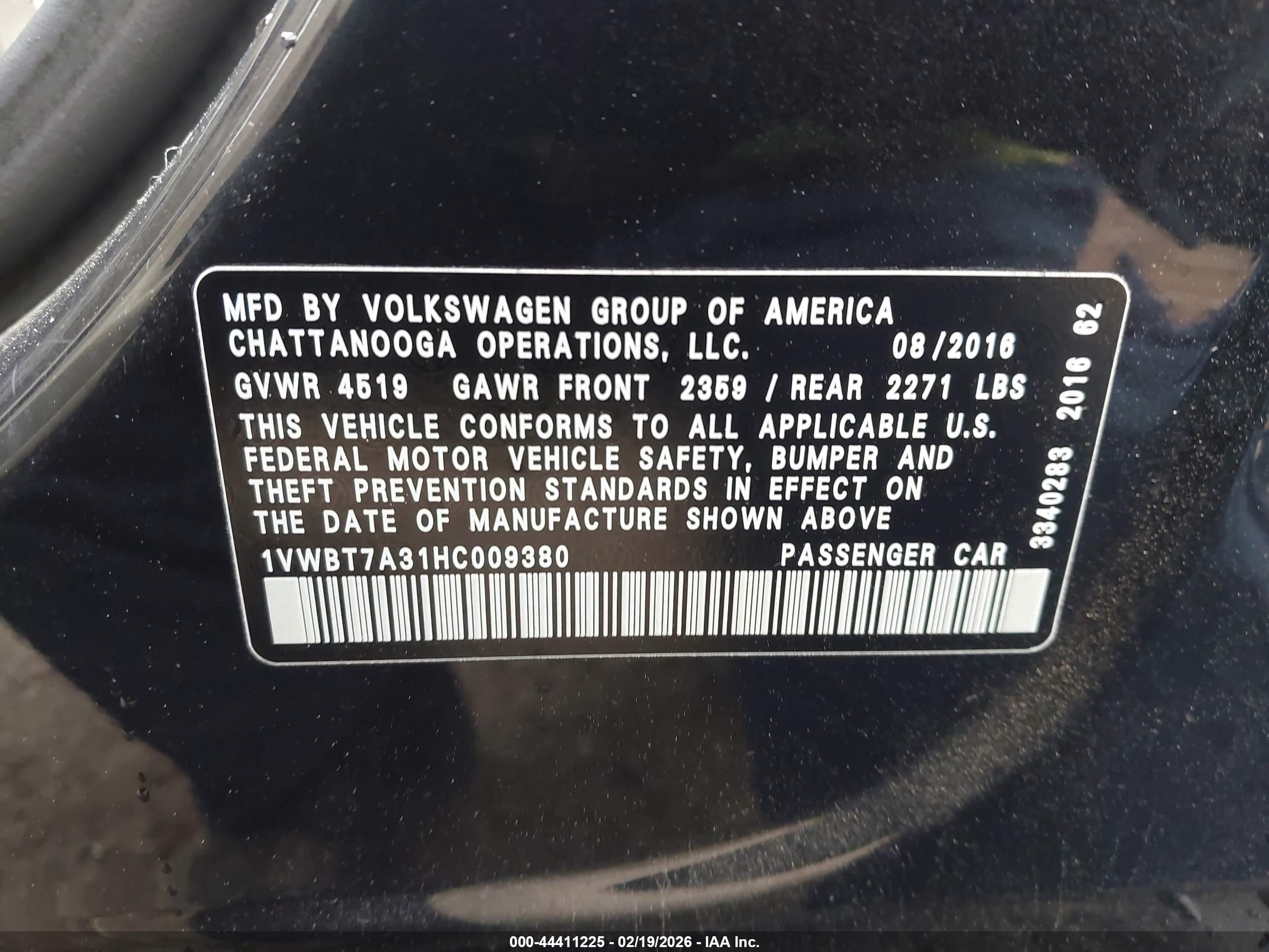 VOLKSWAGEN PASSAT image 9