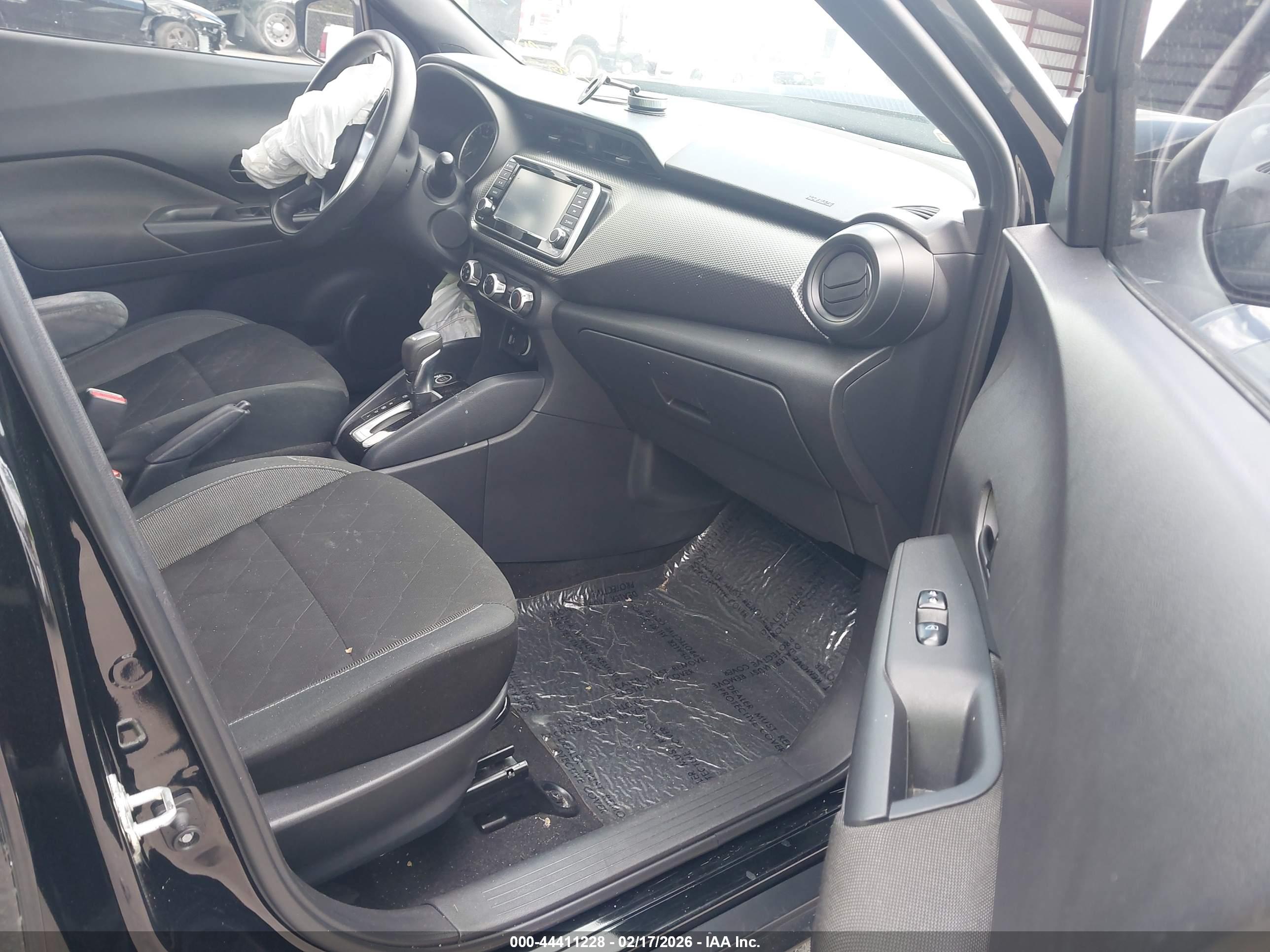 NISSAN KICKS image 5