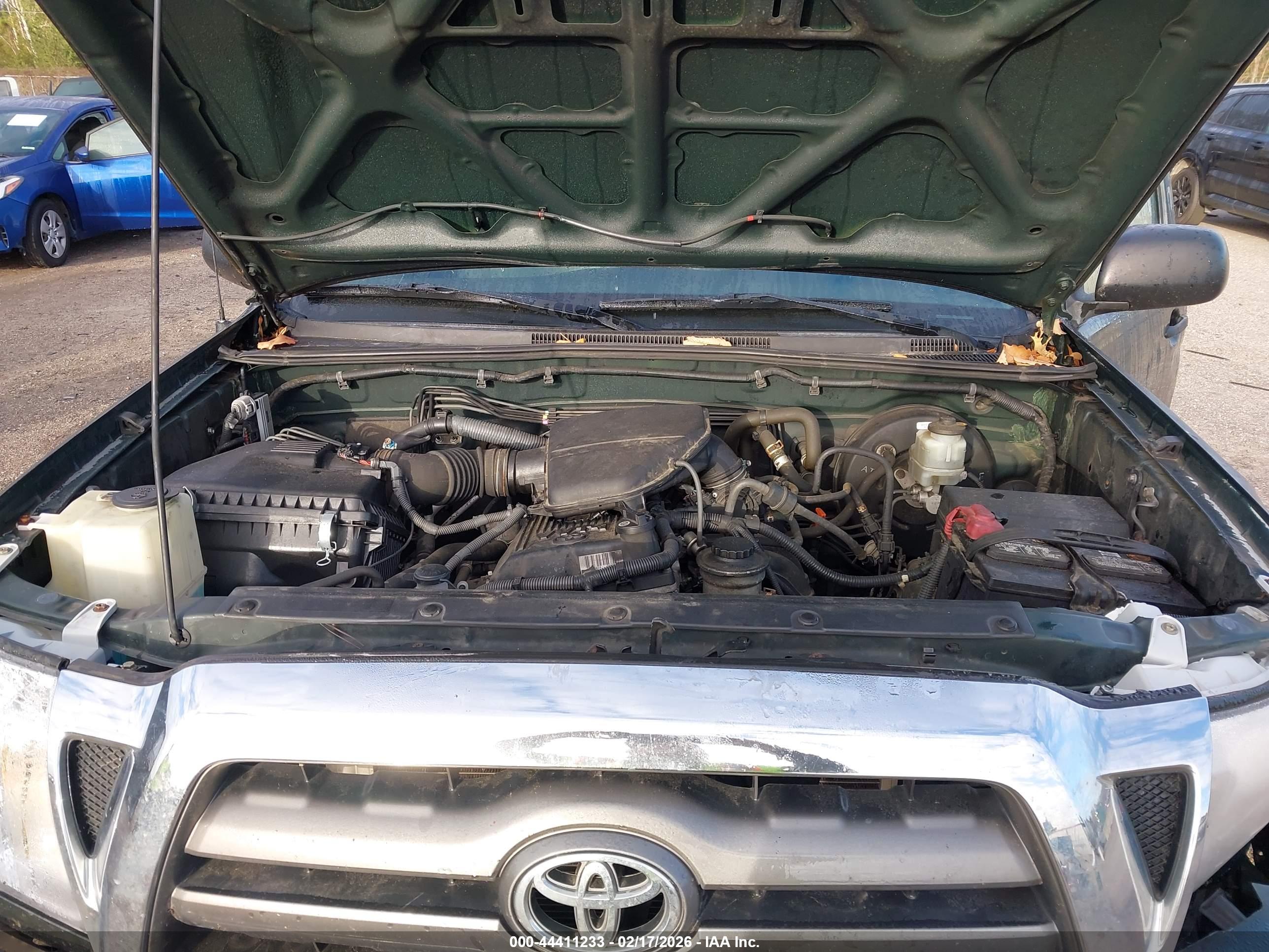 TOYOTA TACOMA image 10
