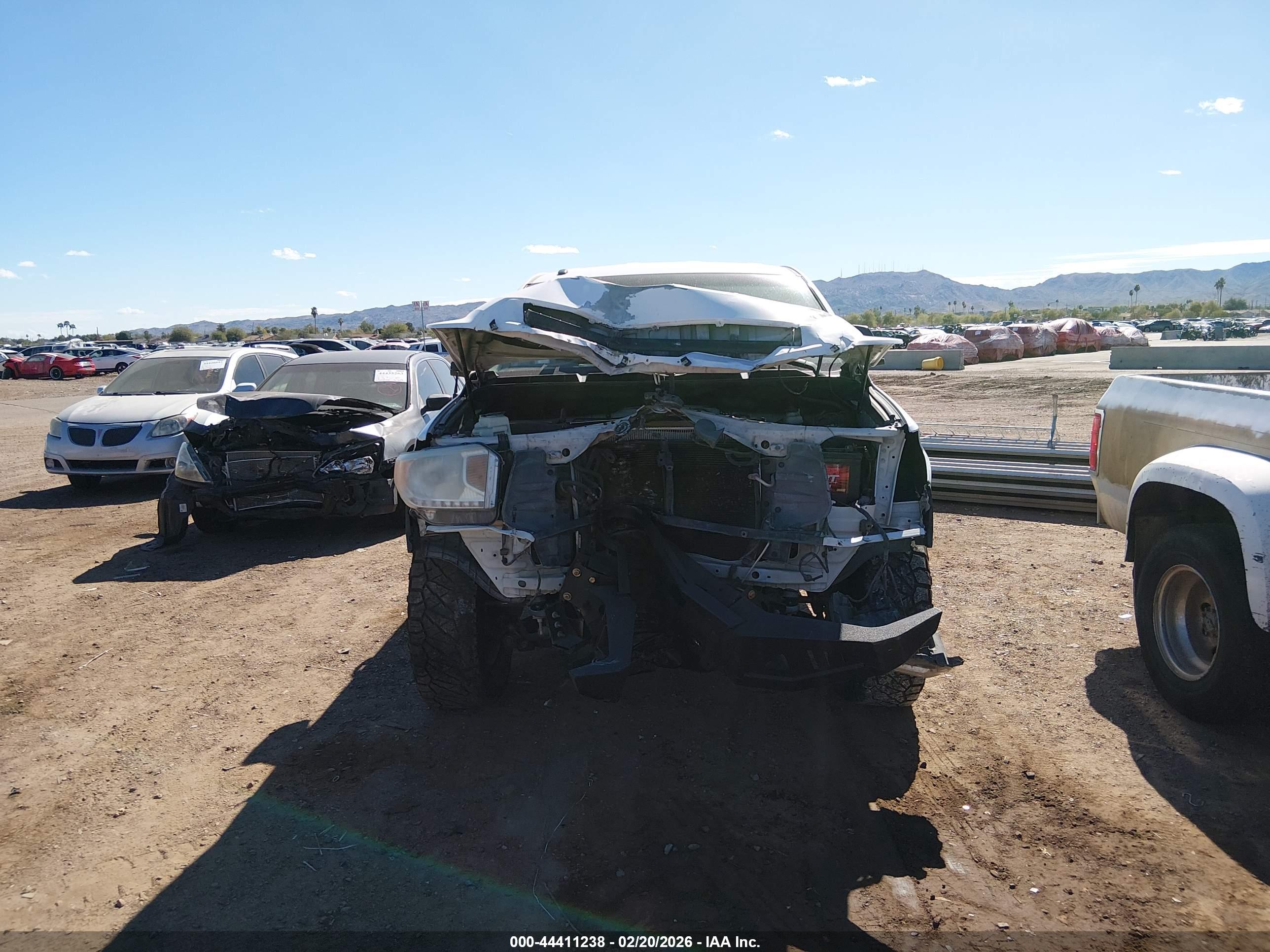 TOYOTA TUNDRA image 6