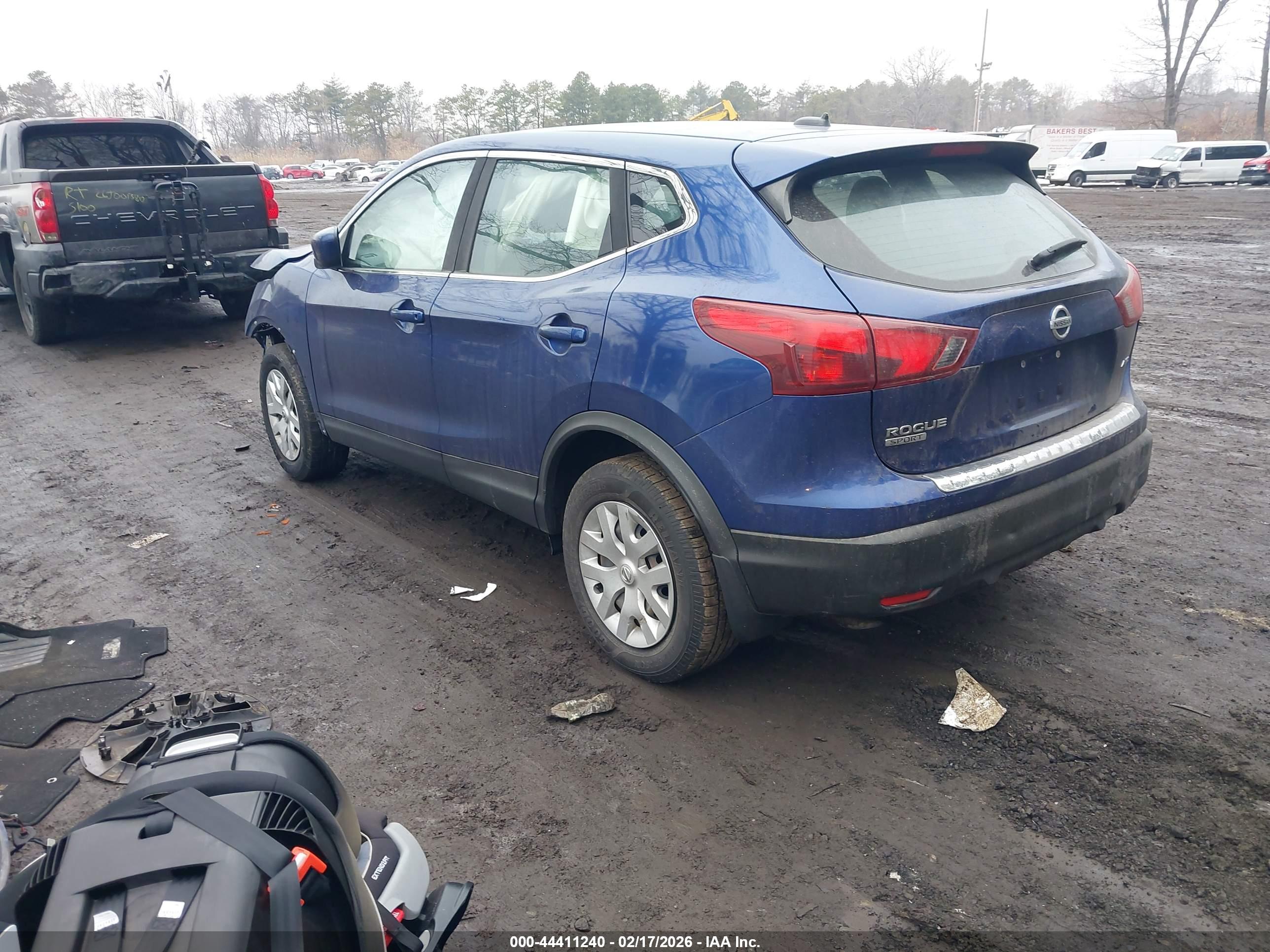 NISSAN ROGUE image 3