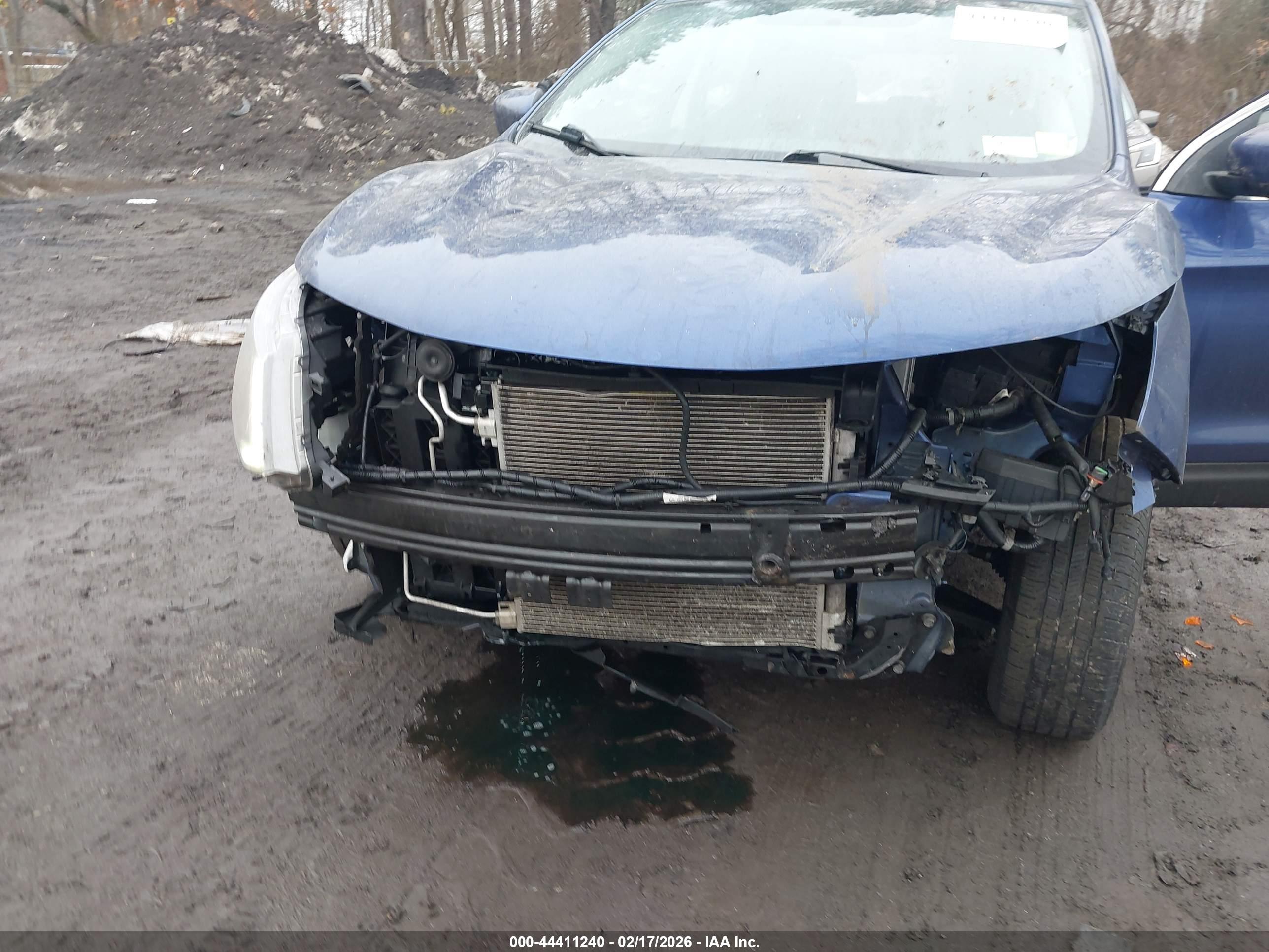 NISSAN ROGUE image 6