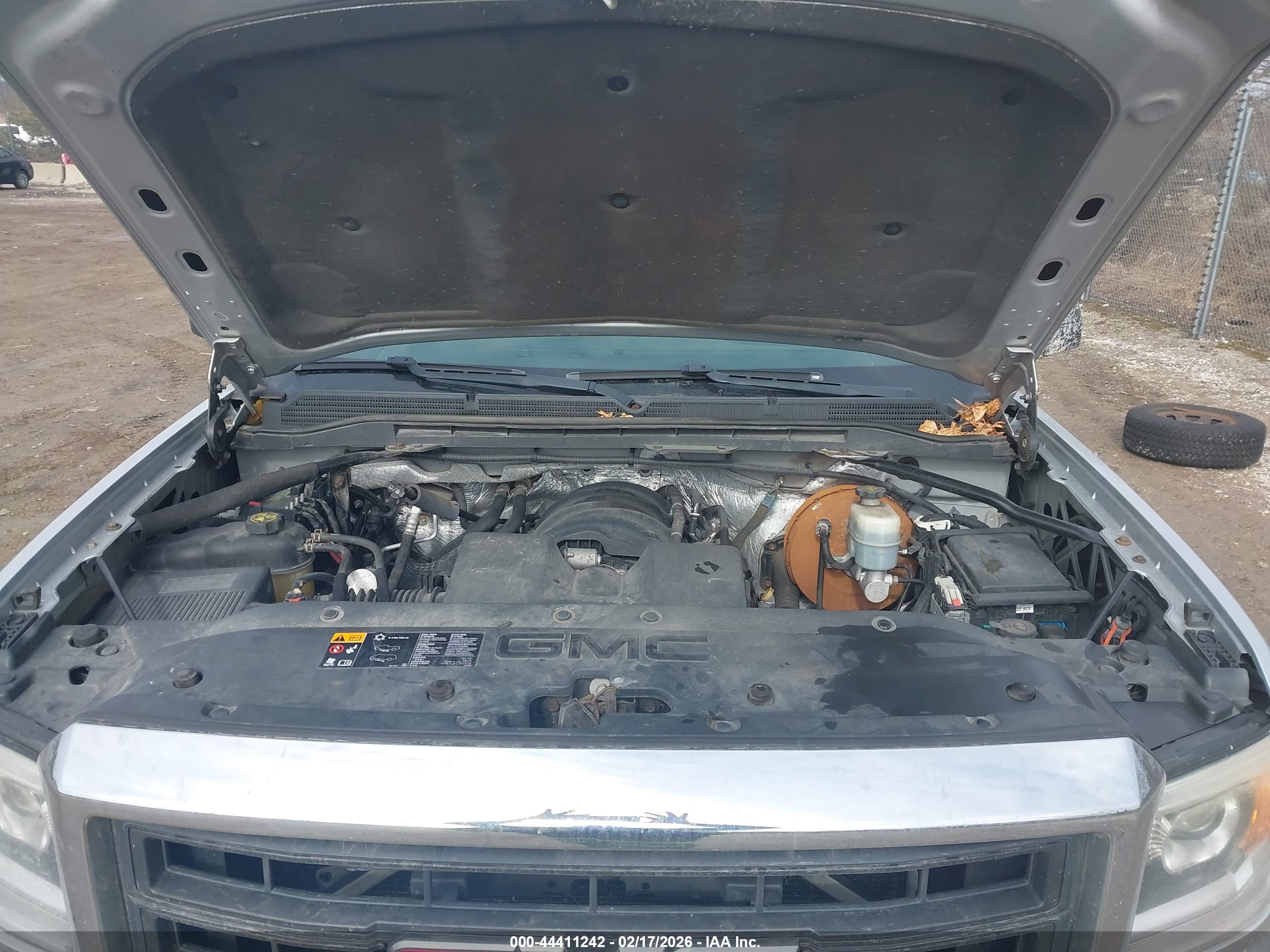 GMC SIERRA image 10