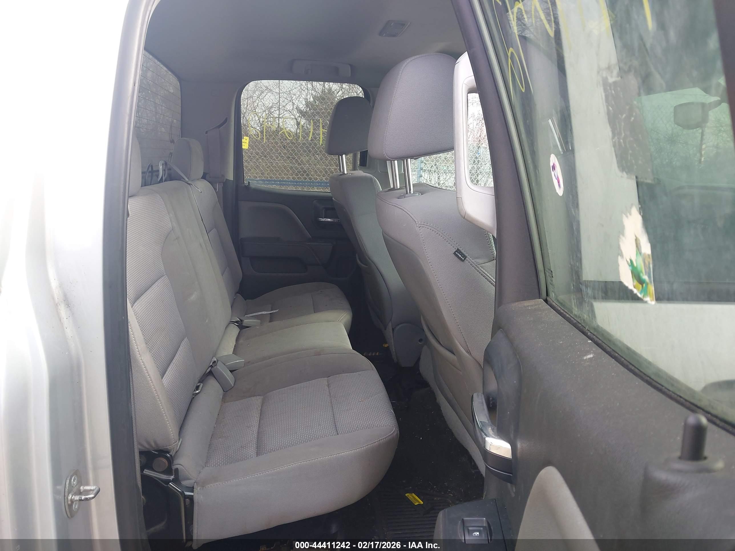 GMC SIERRA image 8