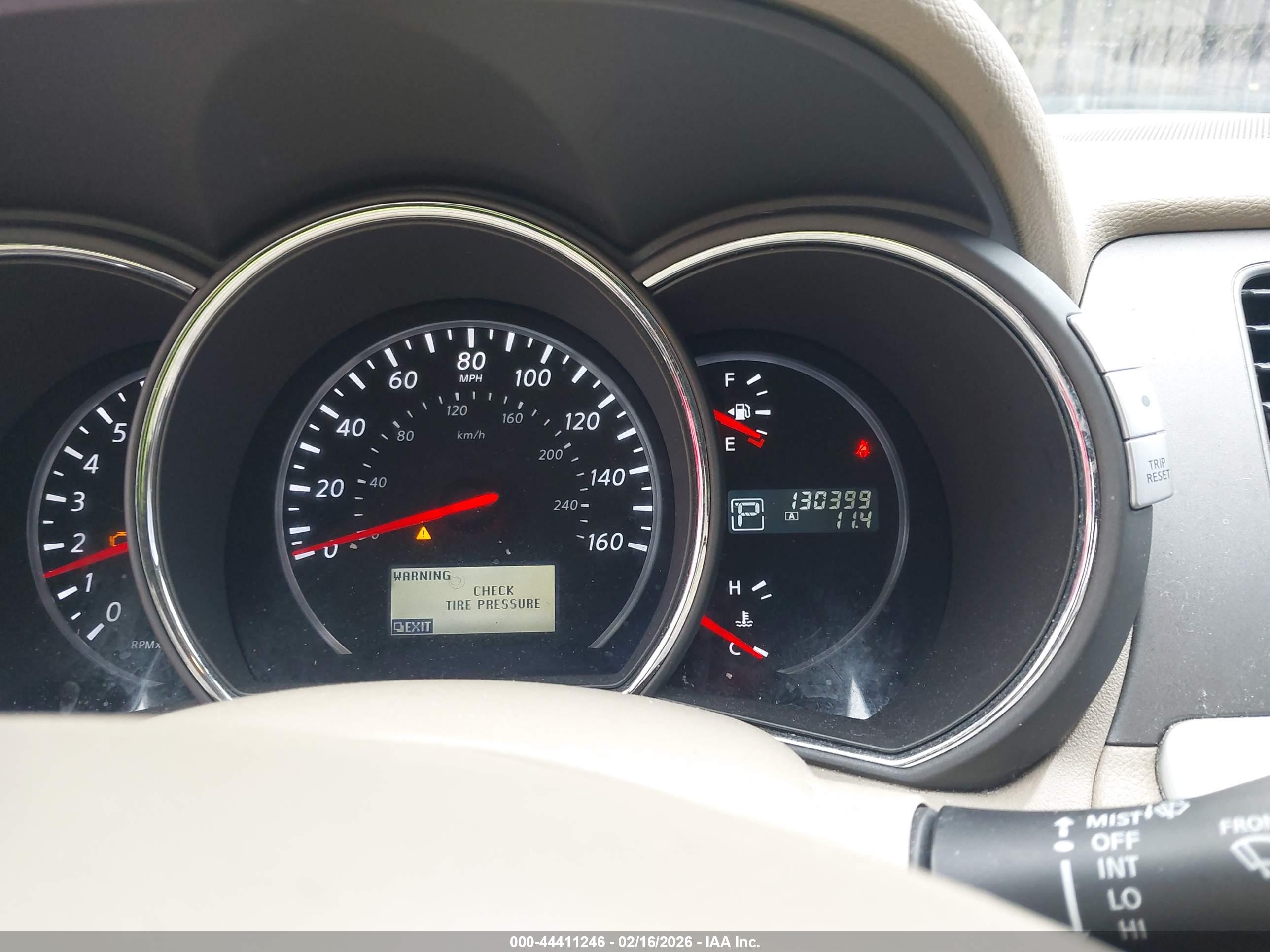 NISSAN MURANO image 7