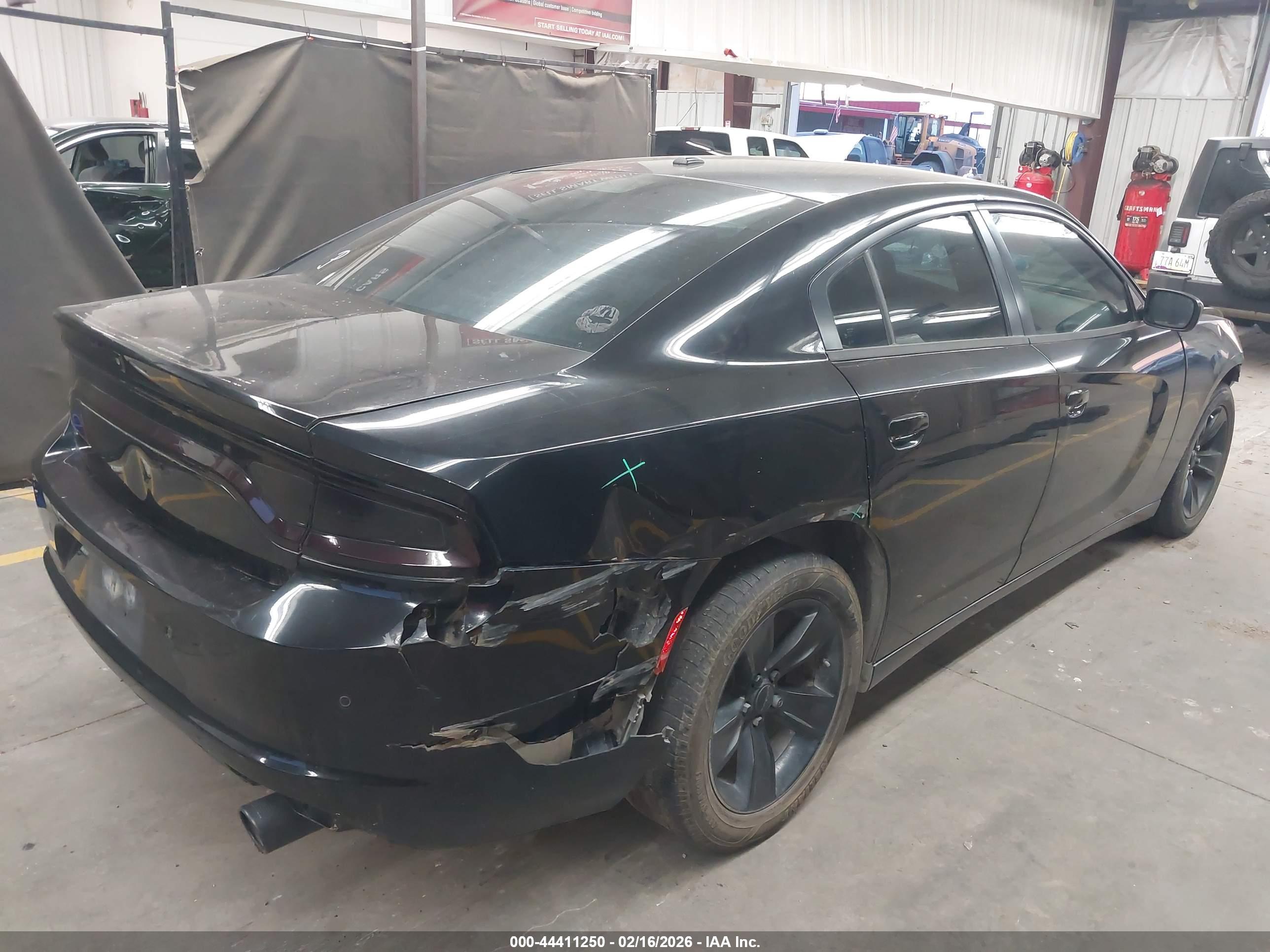 DODGE CHARGER image 4