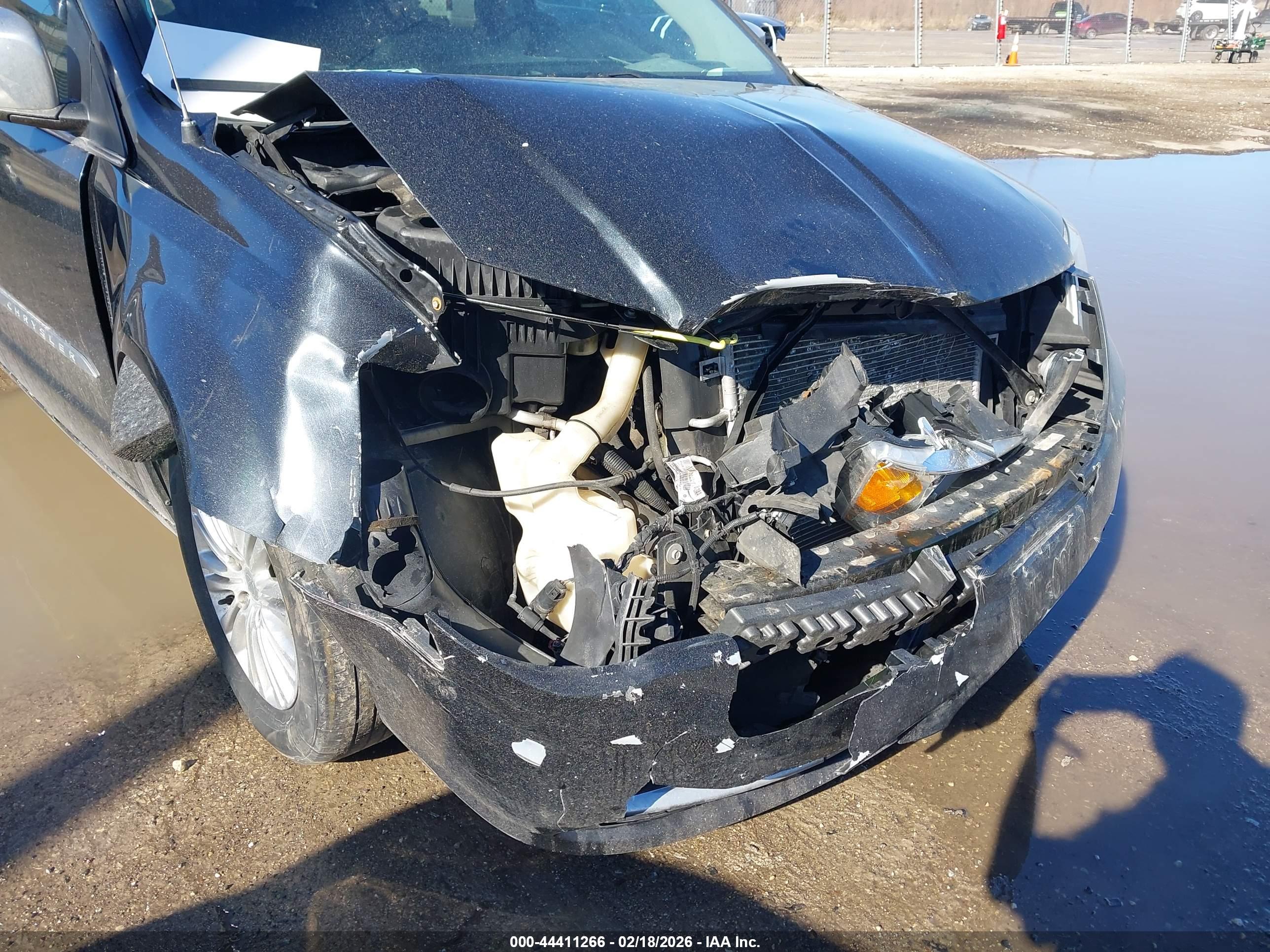 CHRYSLER TOWN image 6