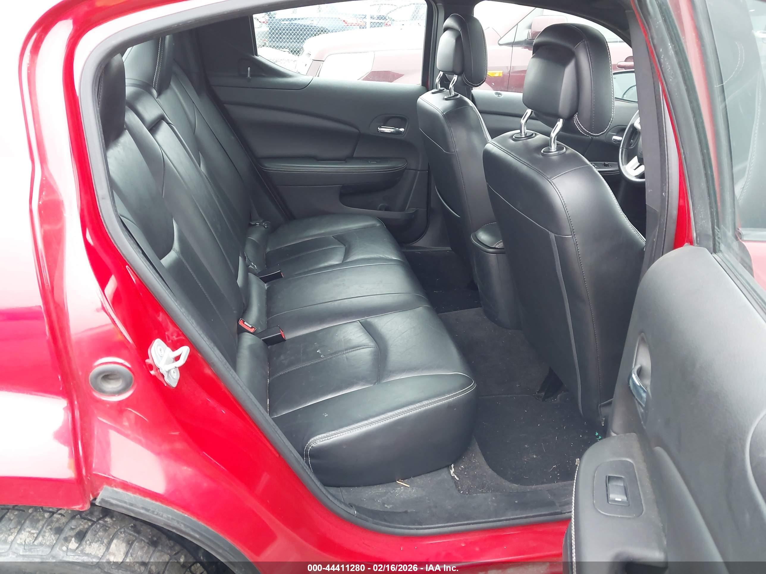 DODGE AVENGER image 8
