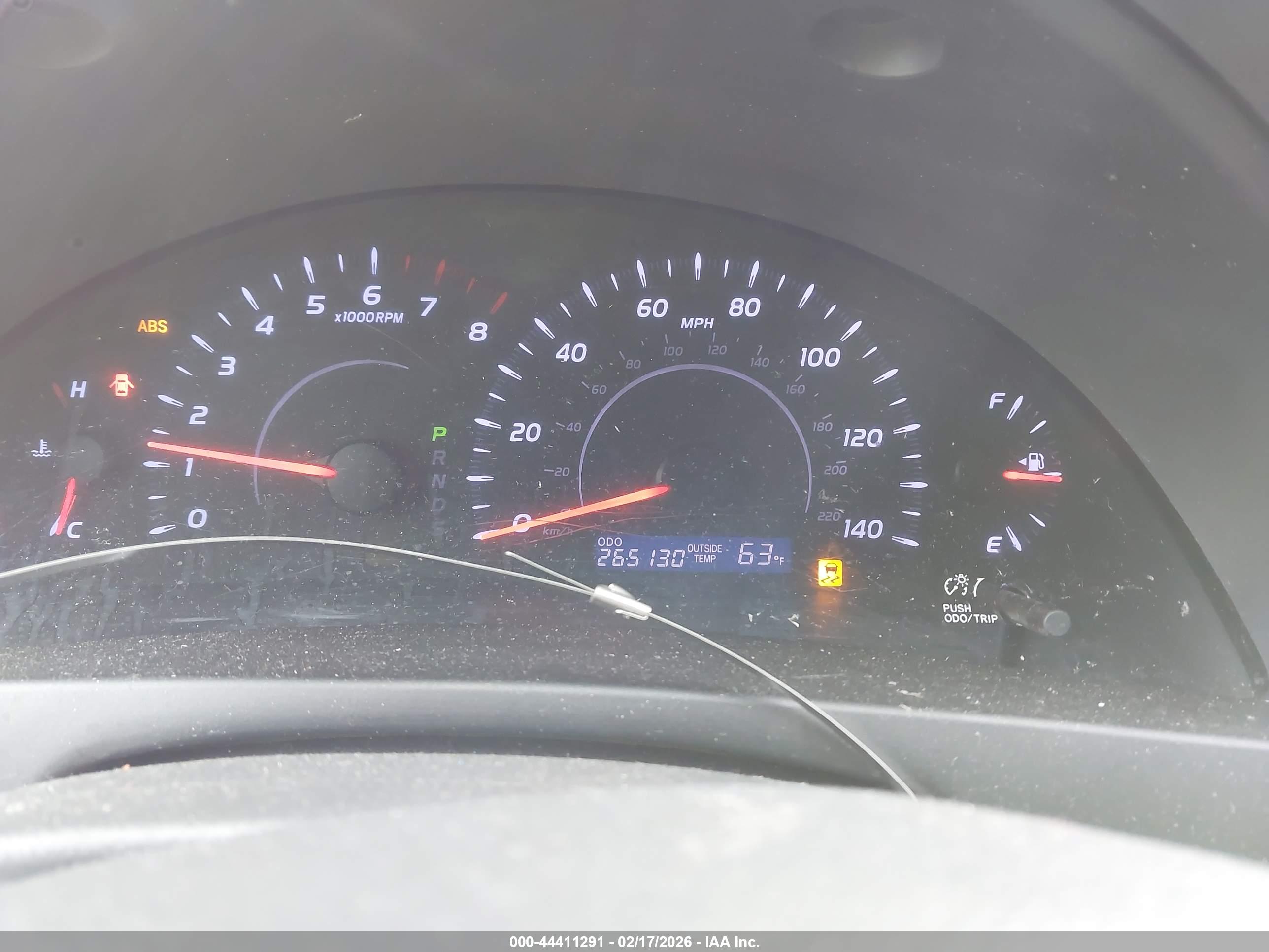 TOYOTA CAMRY image 7