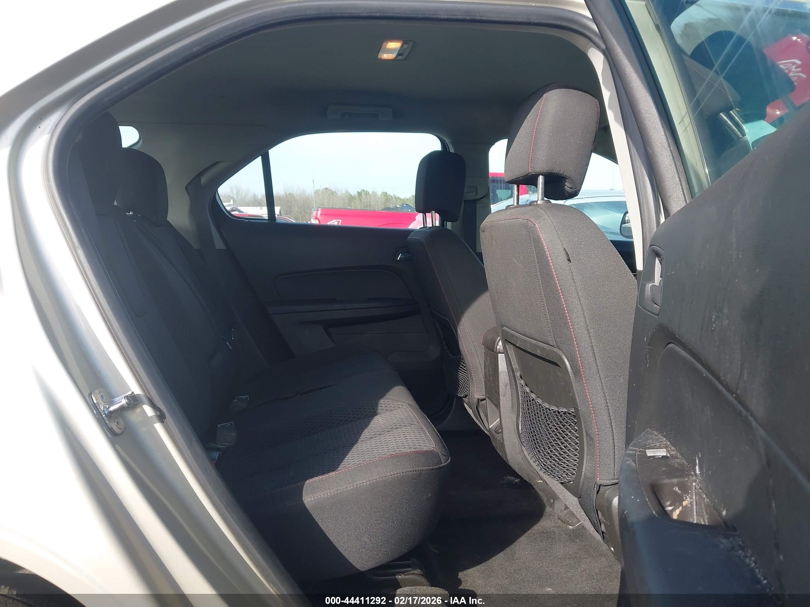 CHEVROLET EQUINOX image 8