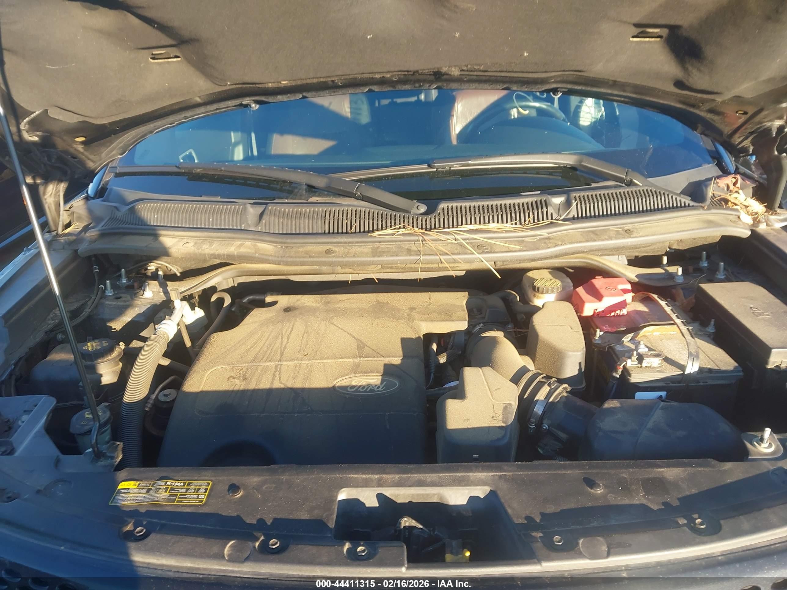FORD EXPLORER image 10