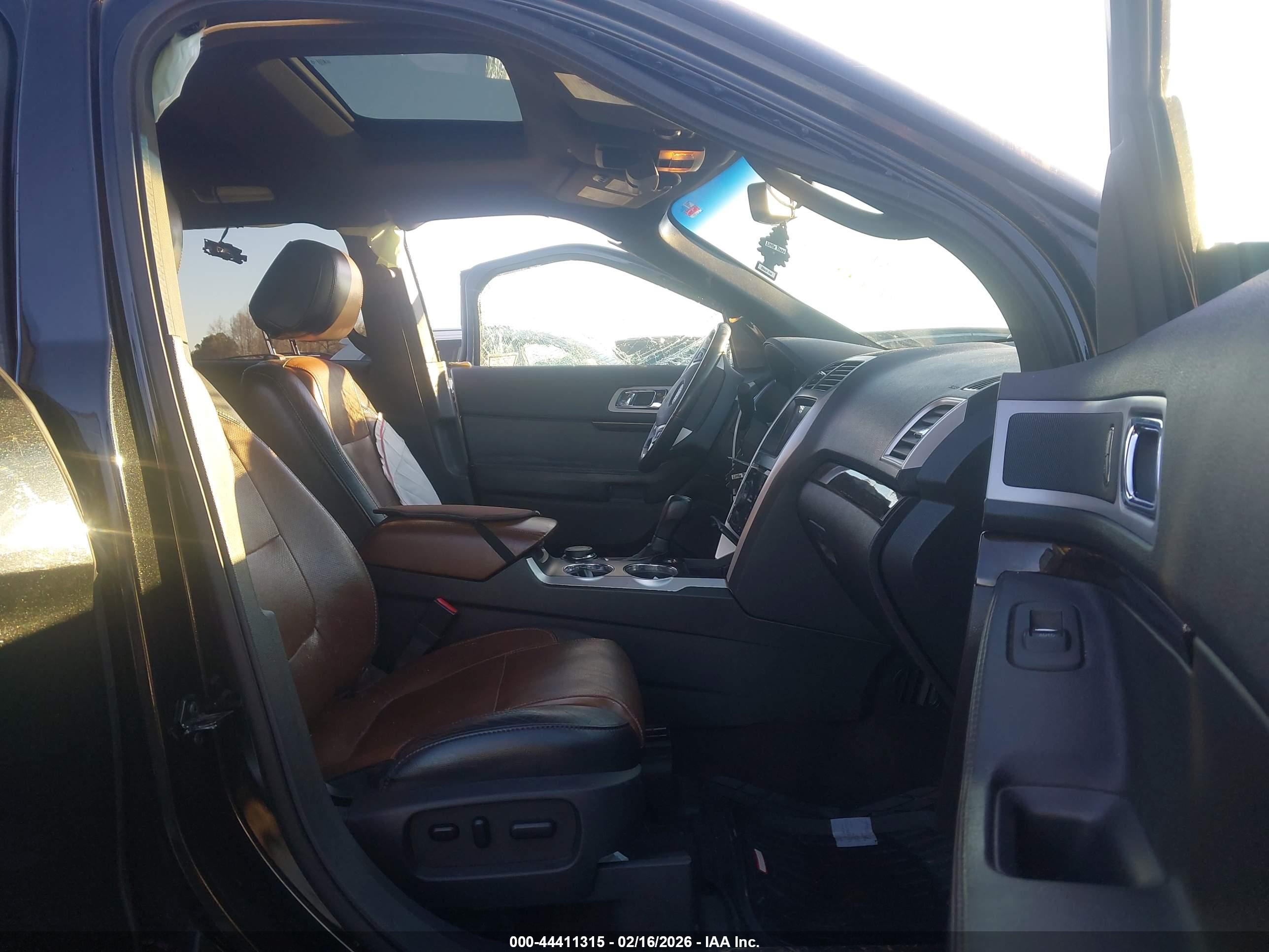 FORD EXPLORER image 5