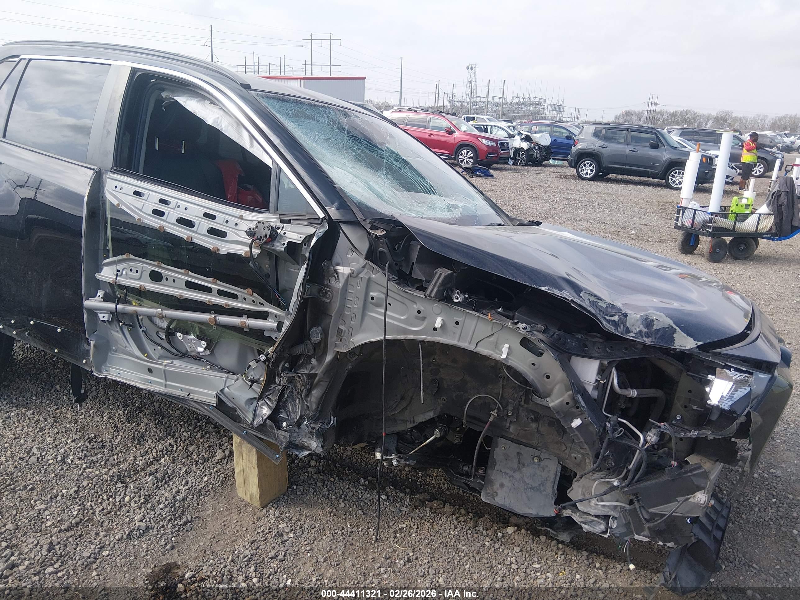TOYOTA RAV4 image 6