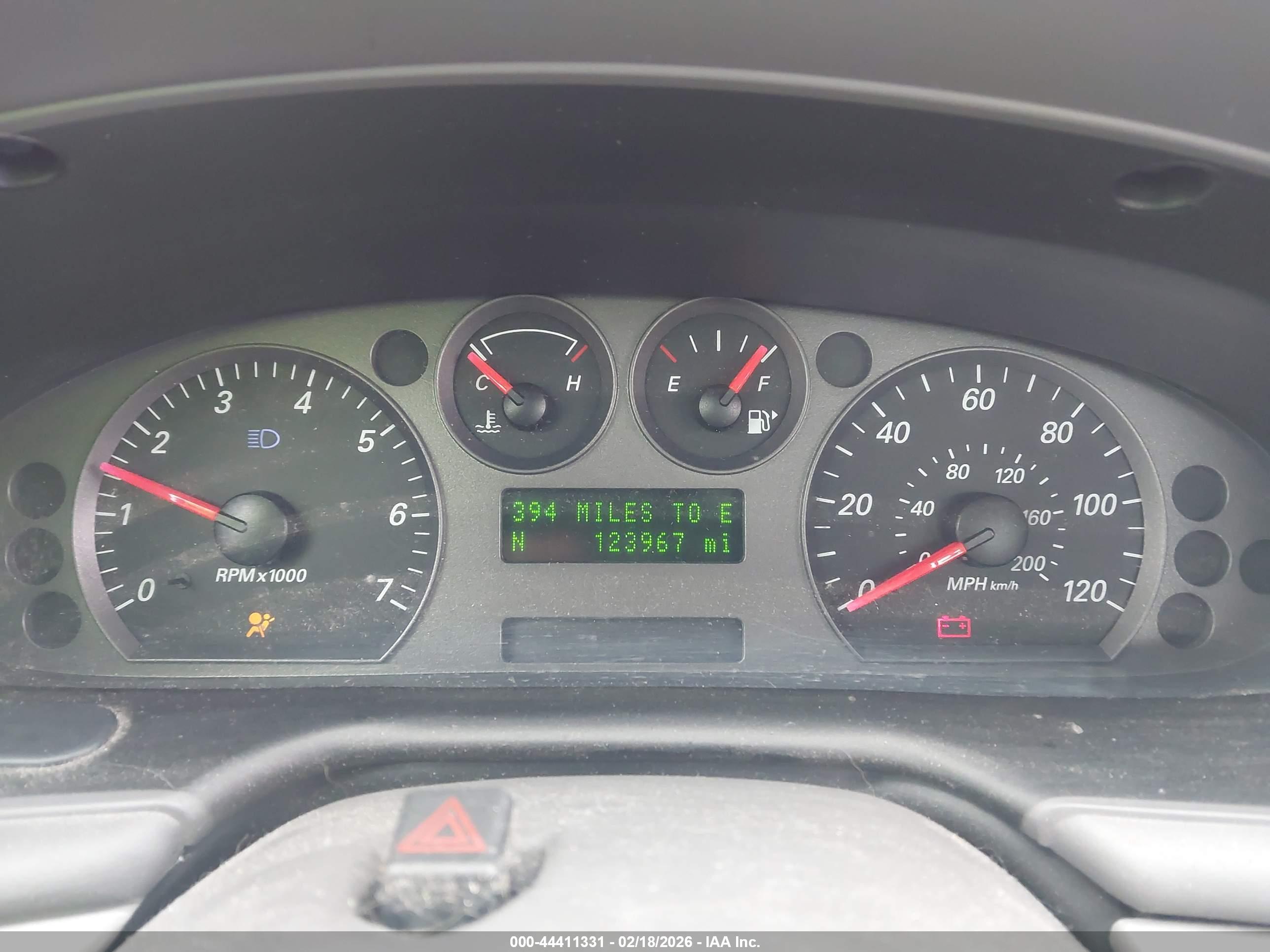 FORD TAURUS image 7