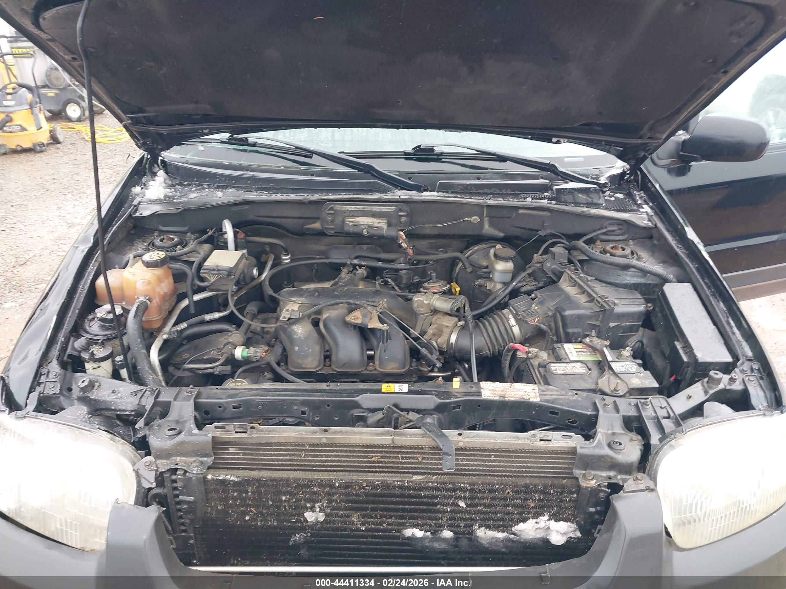 FORD ESCAPE image 10