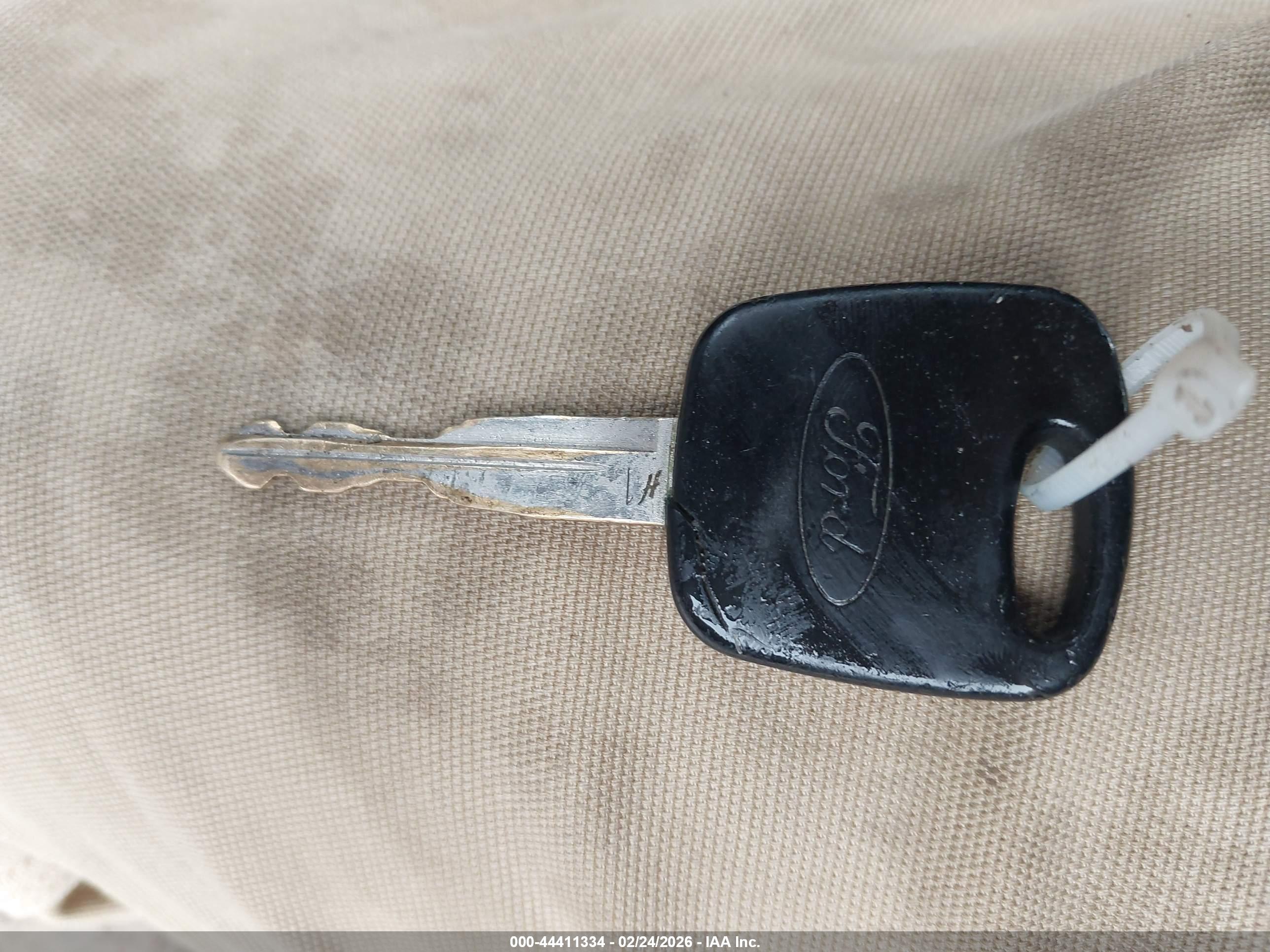 FORD ESCAPE image 11