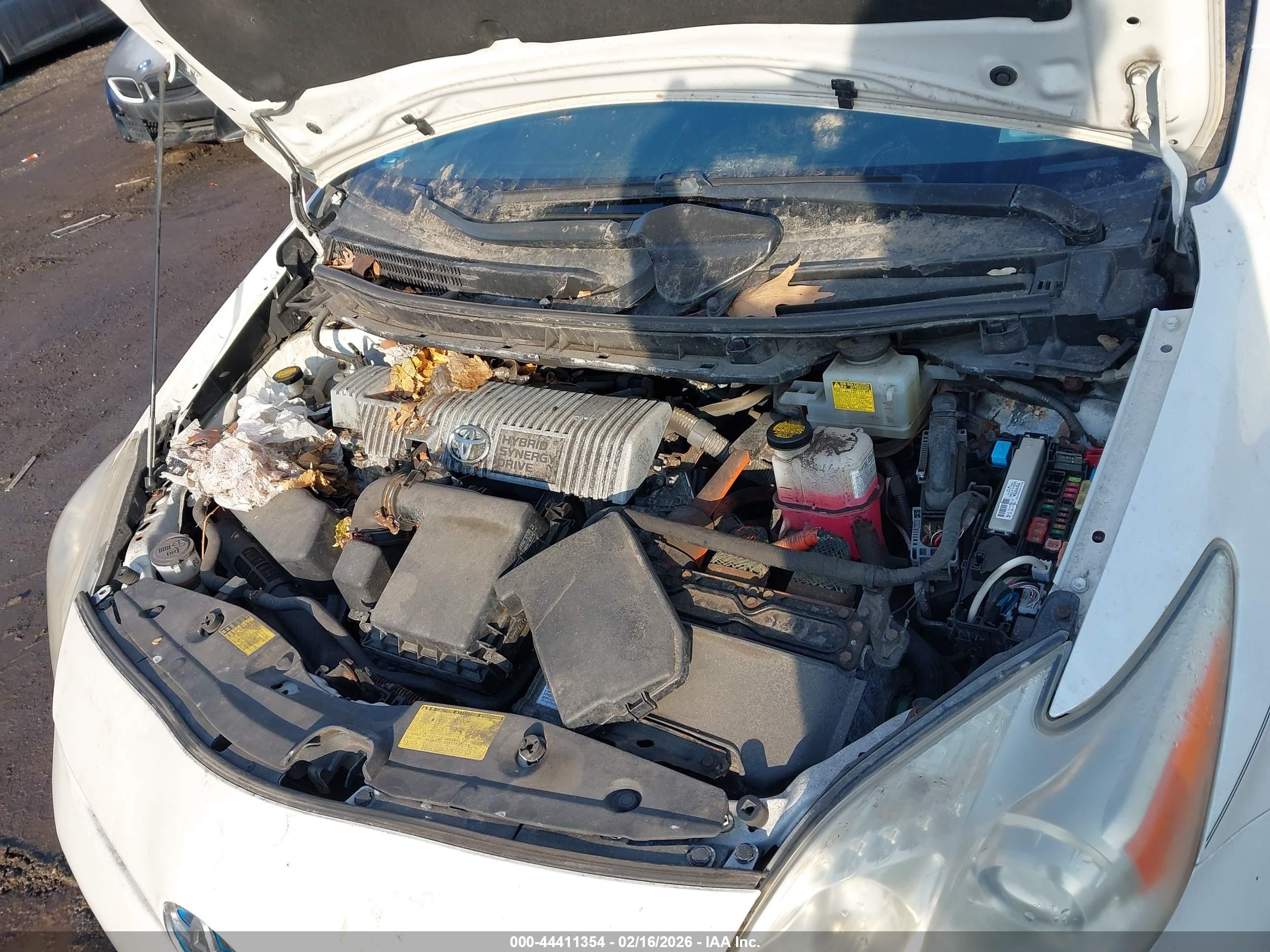 TOYOTA PRIUS image 10