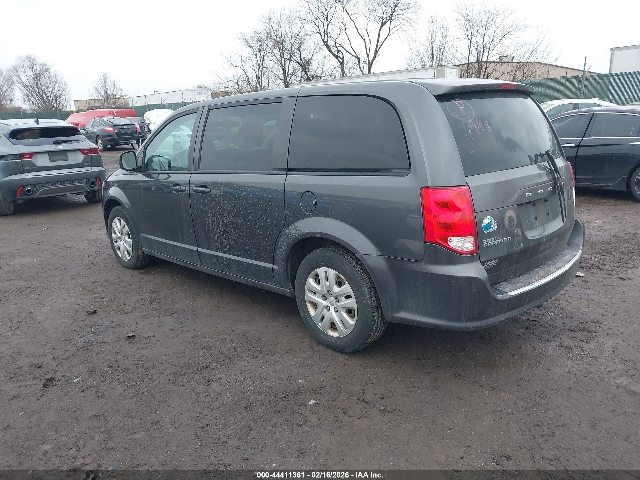 DODGE GRAND image 3