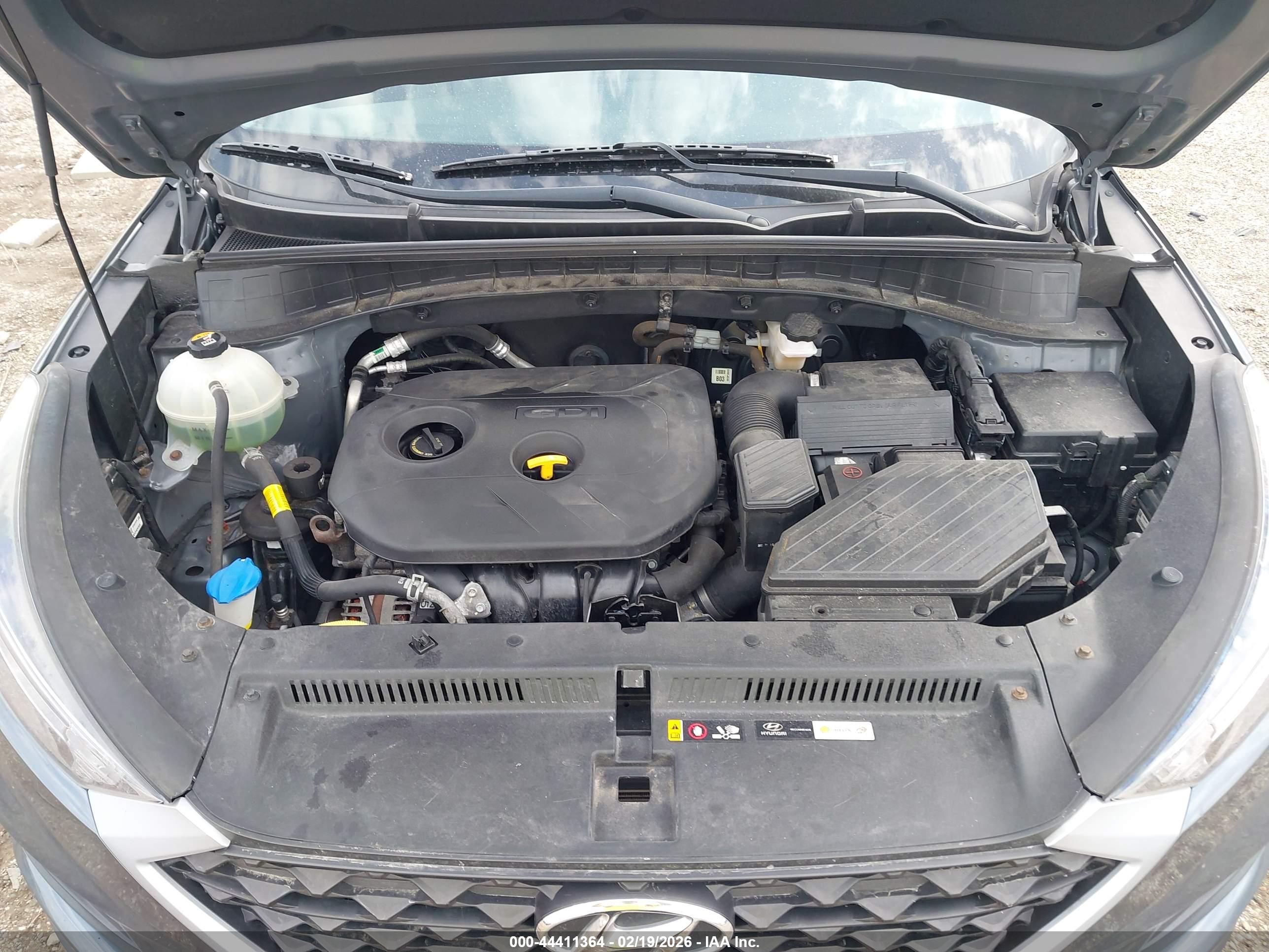 HYUNDAI TUCSON image 10