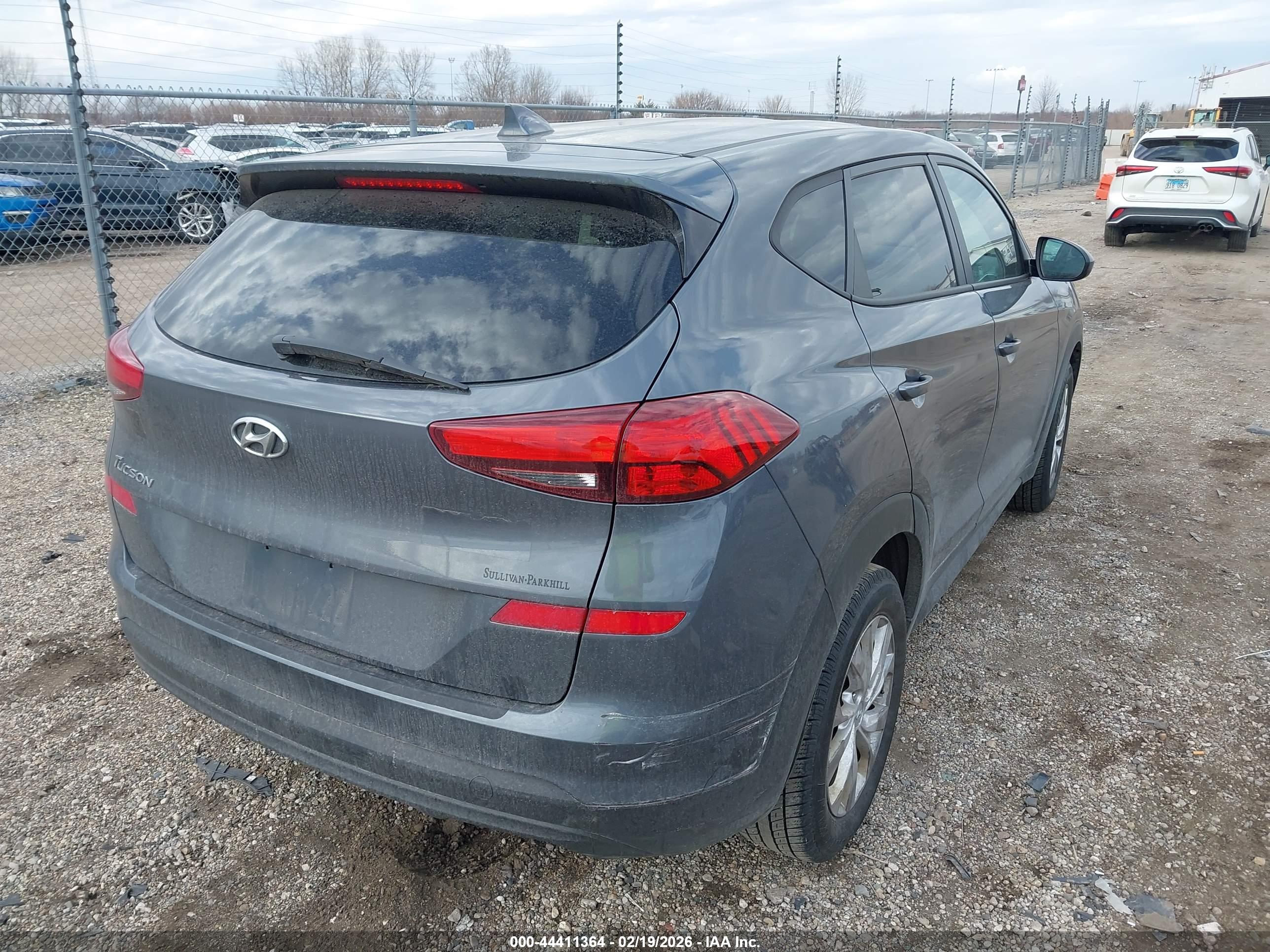 HYUNDAI TUCSON image 4
