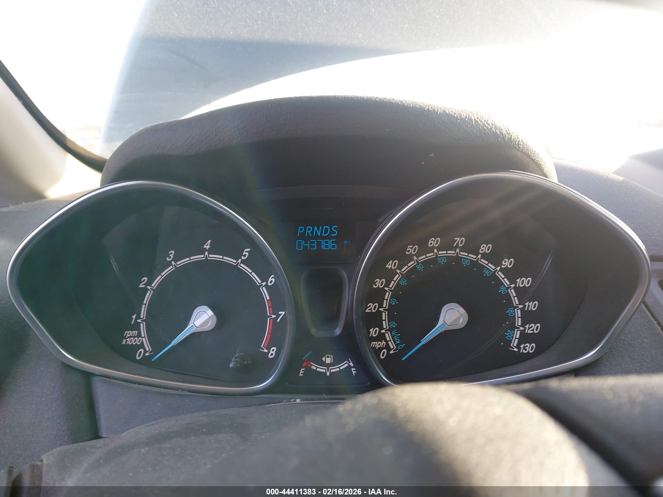 FORD FIESTA image 7