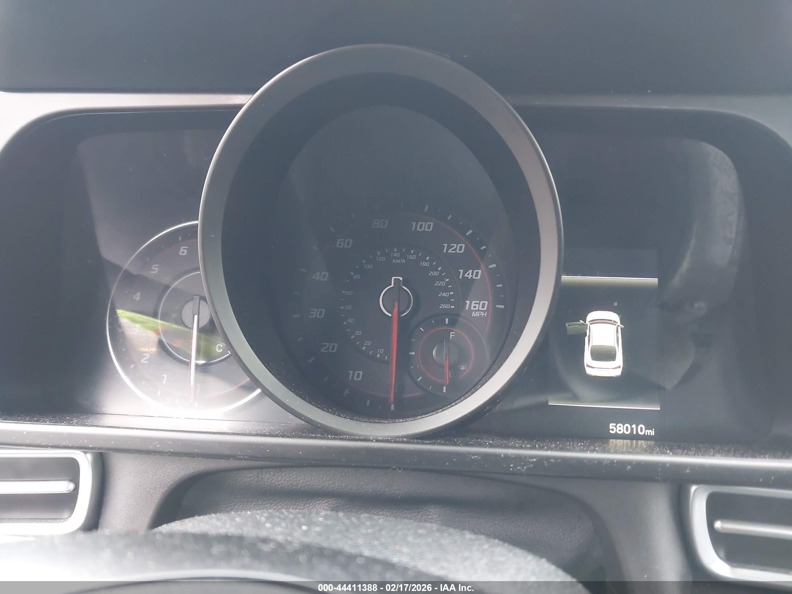 HYUNDAI ELANTRA image 7