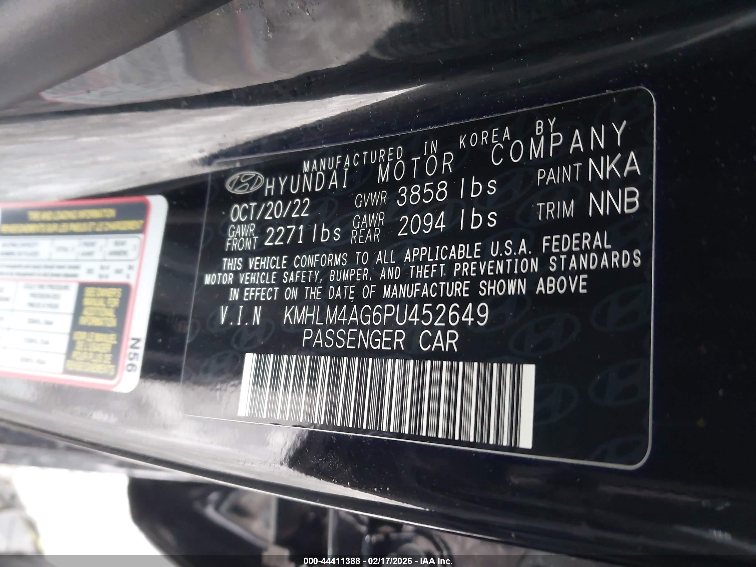 HYUNDAI ELANTRA image 9