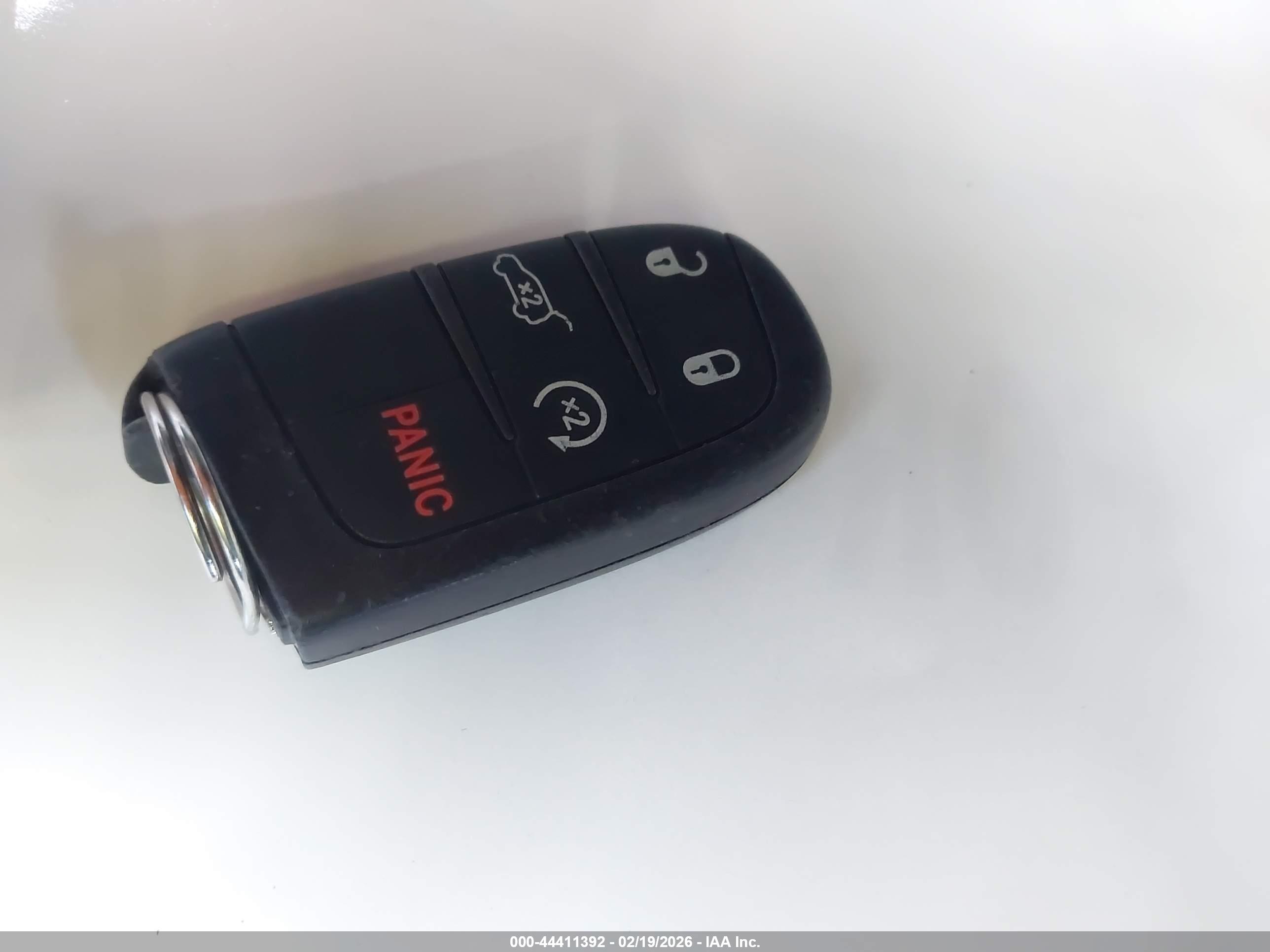 JEEP GRAND image 11