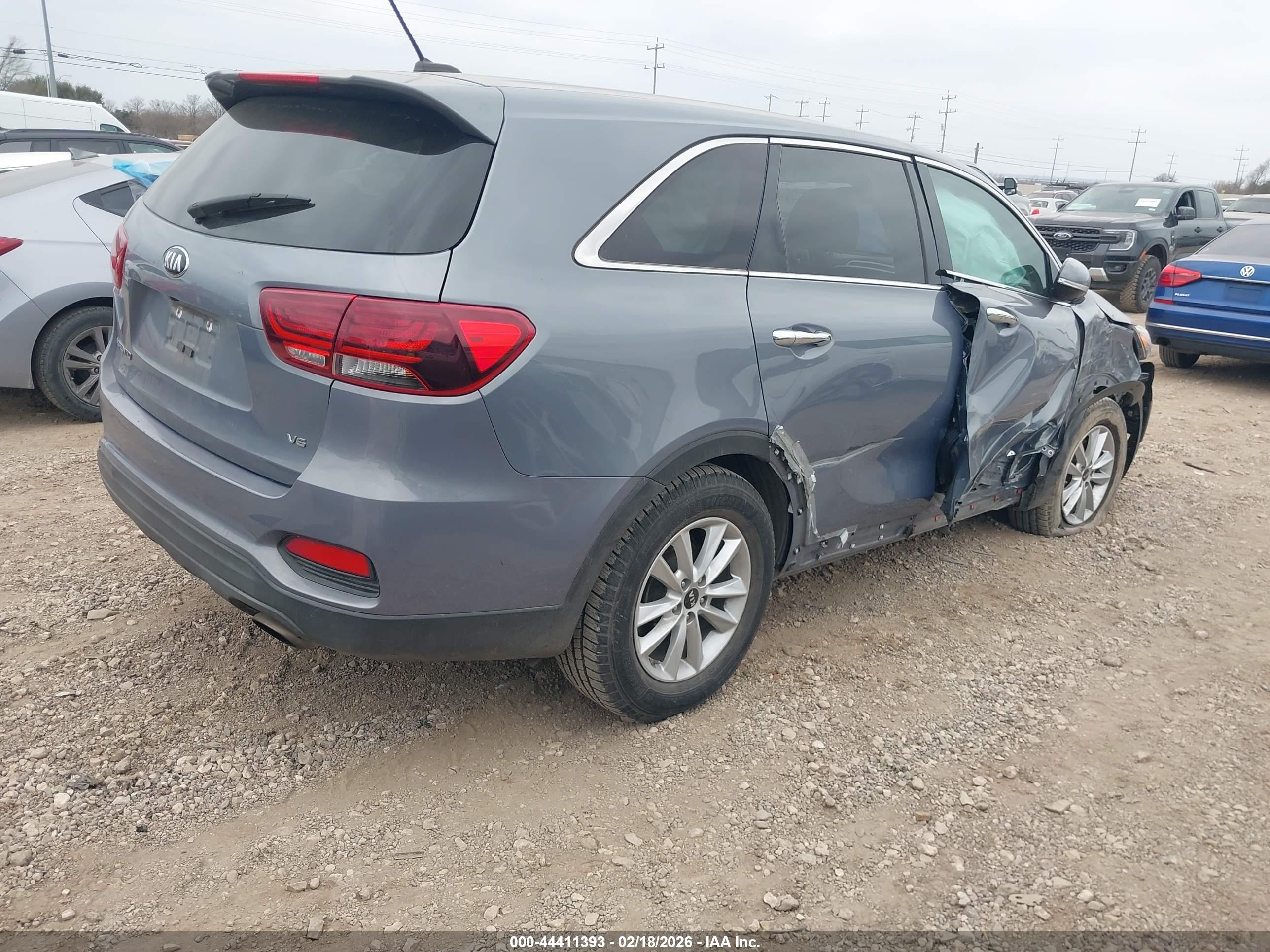 KIA SORENTO image 4