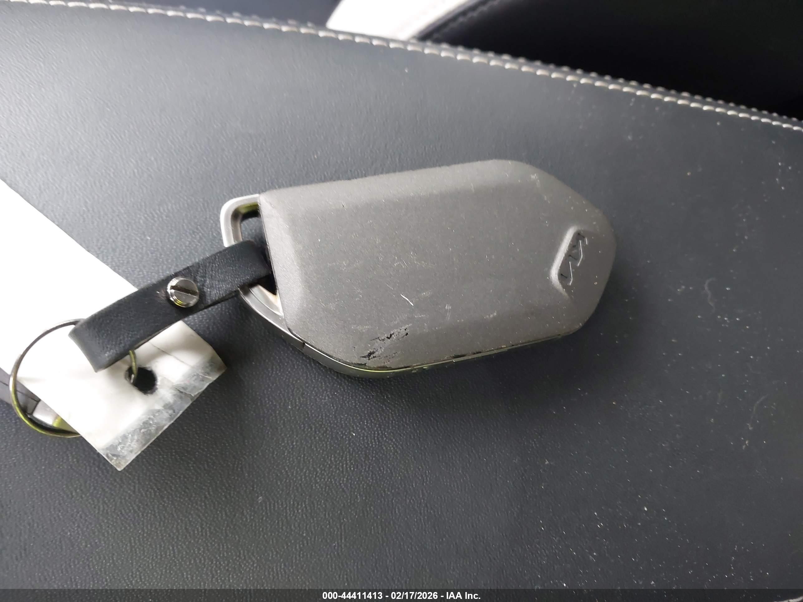 KIA K5 image 11