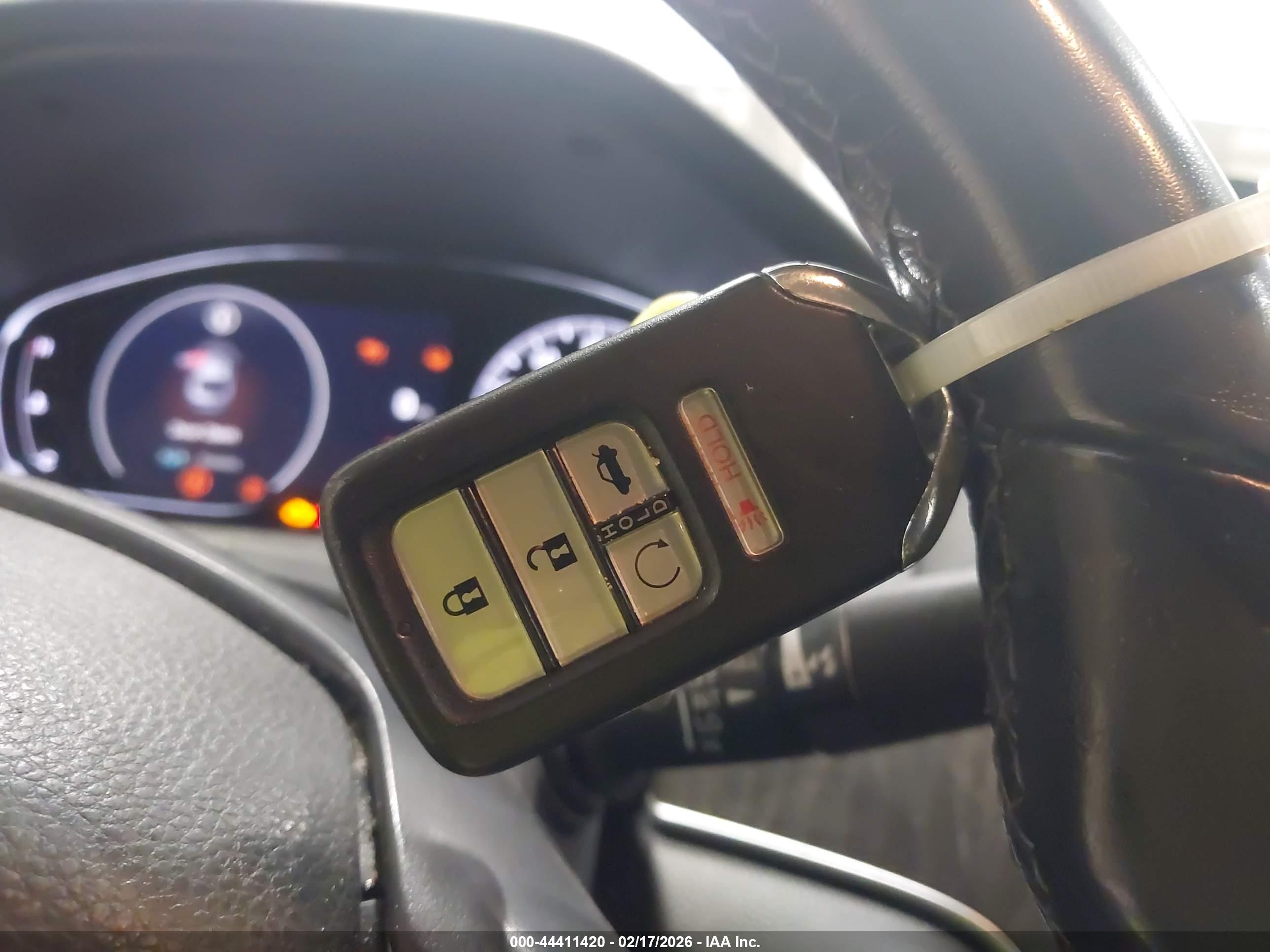 HONDA ACCORD image 11