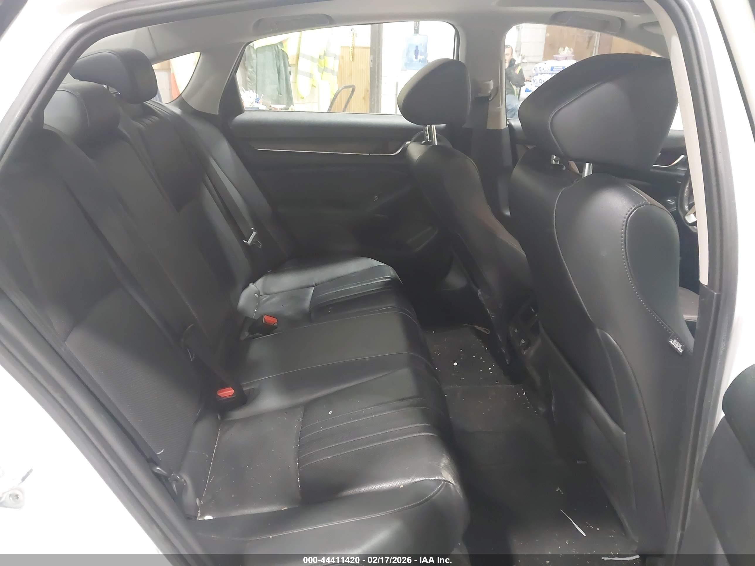 HONDA ACCORD image 8