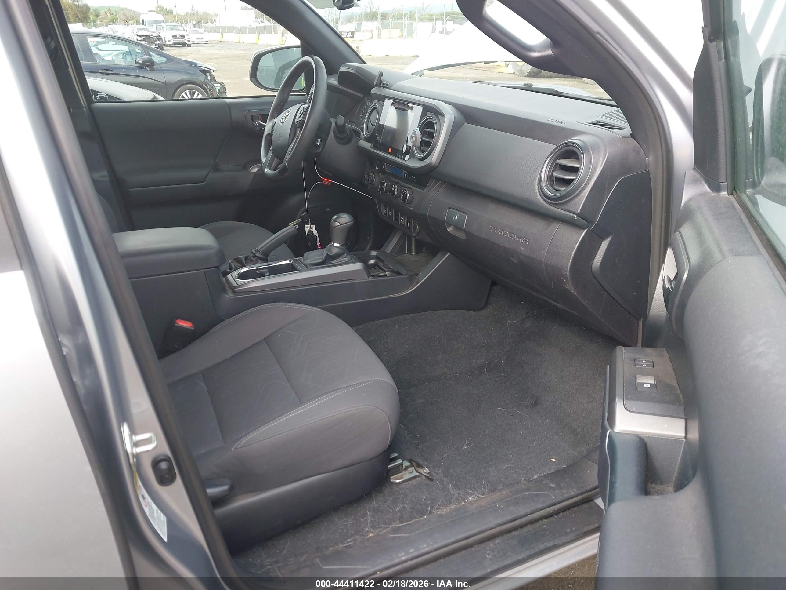 TOYOTA TACOMA image 5