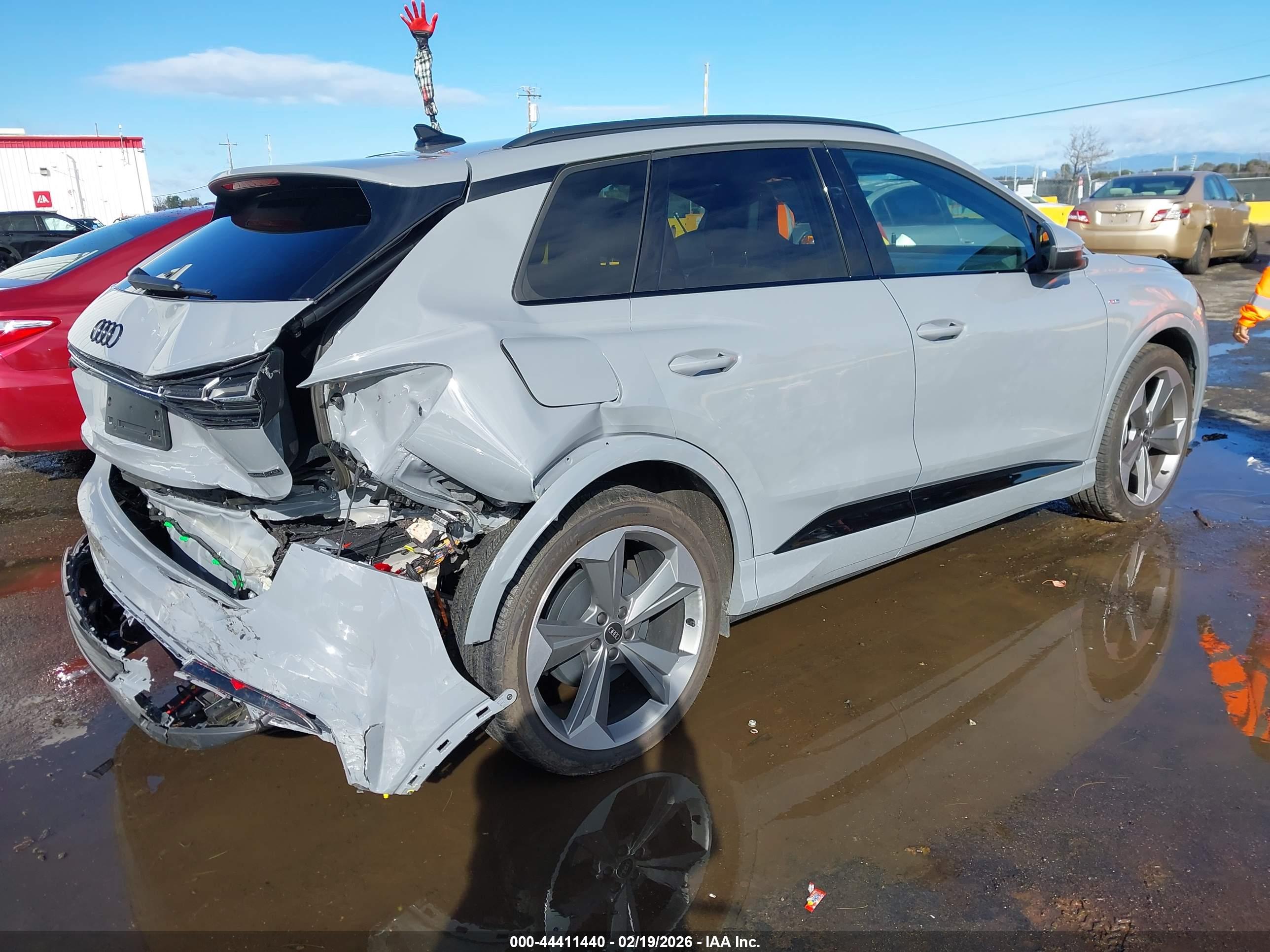 AUDI Q4 image 4