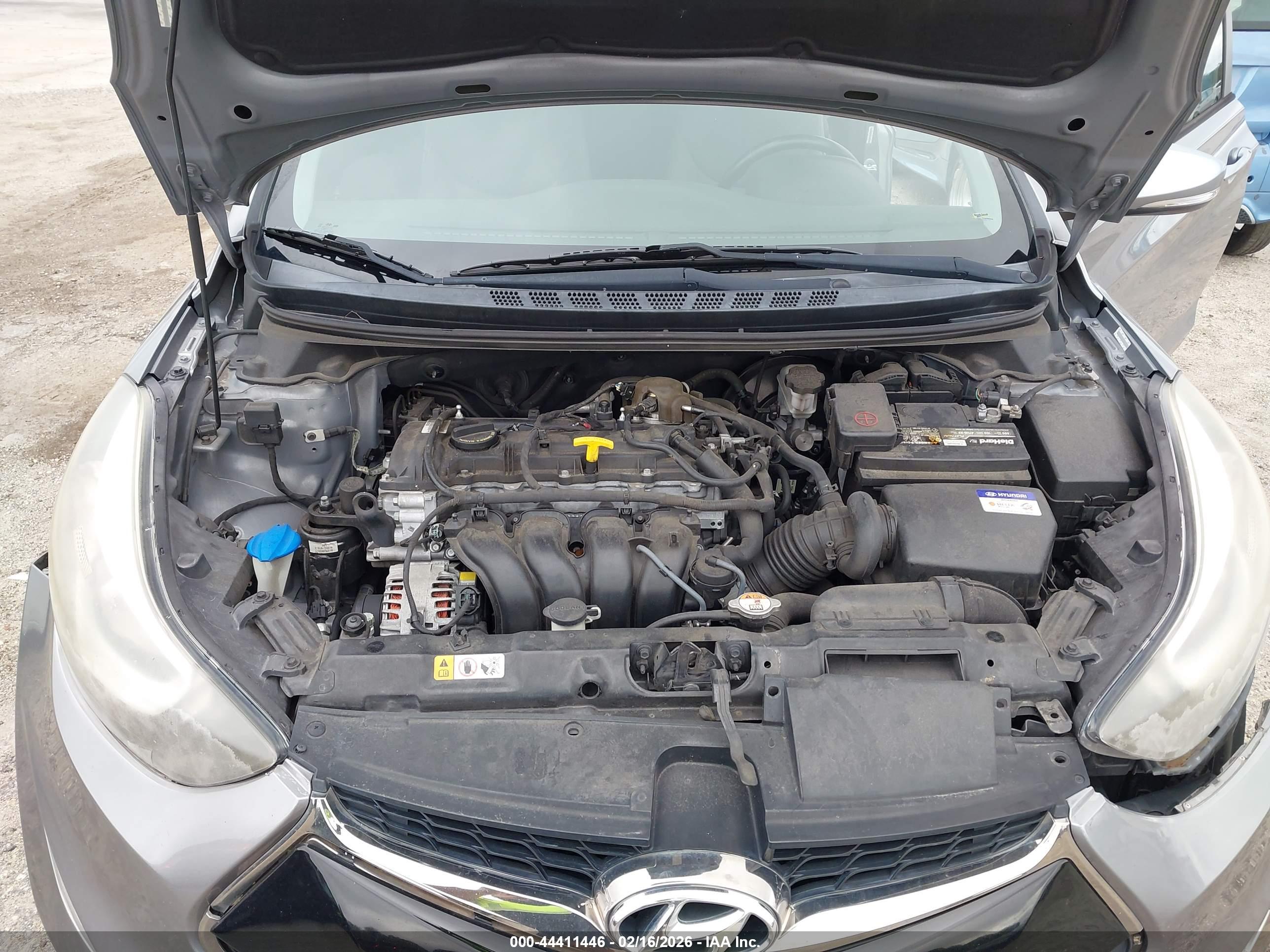 HYUNDAI ELANTRA image 10