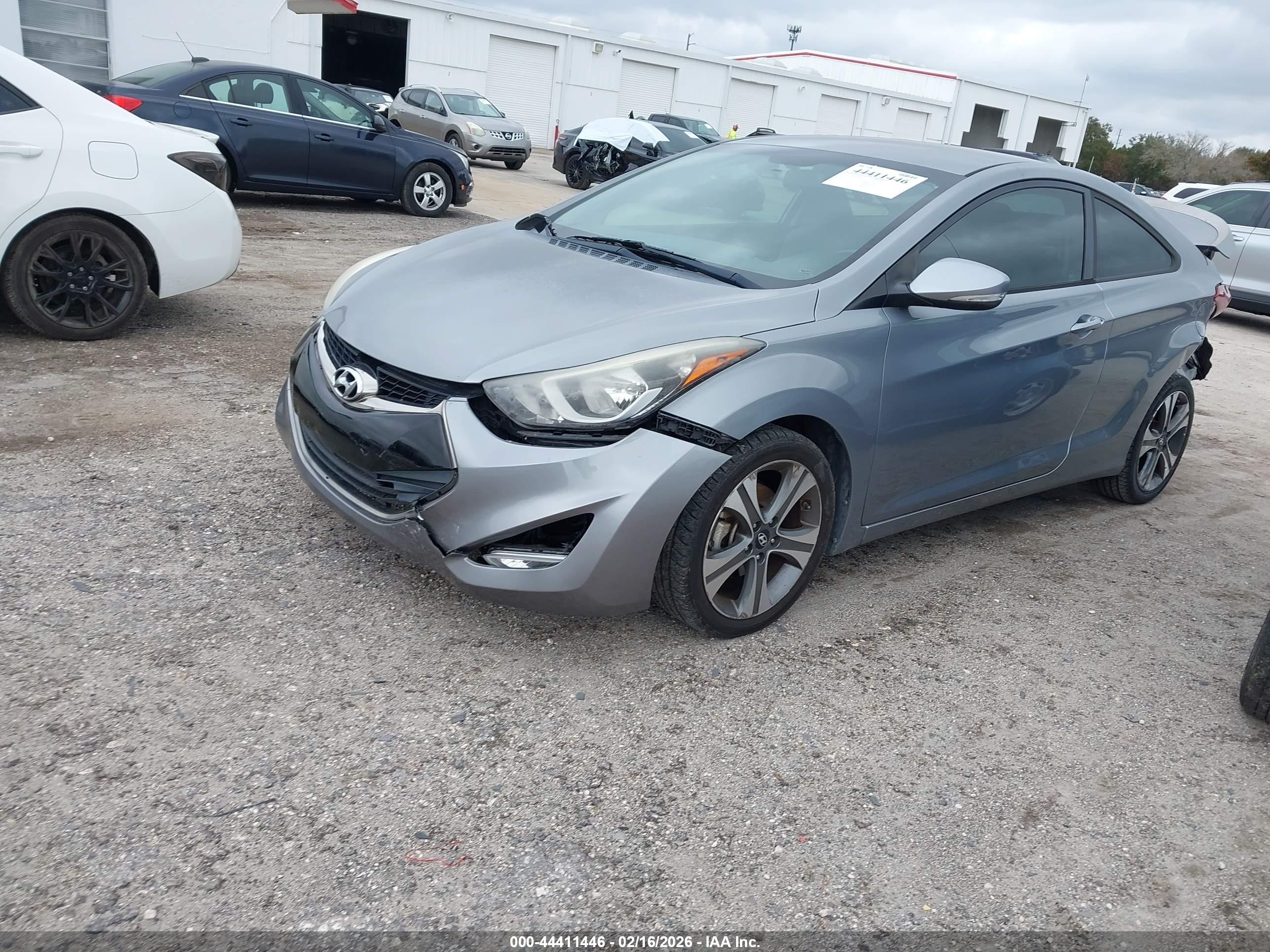 HYUNDAI ELANTRA image 2