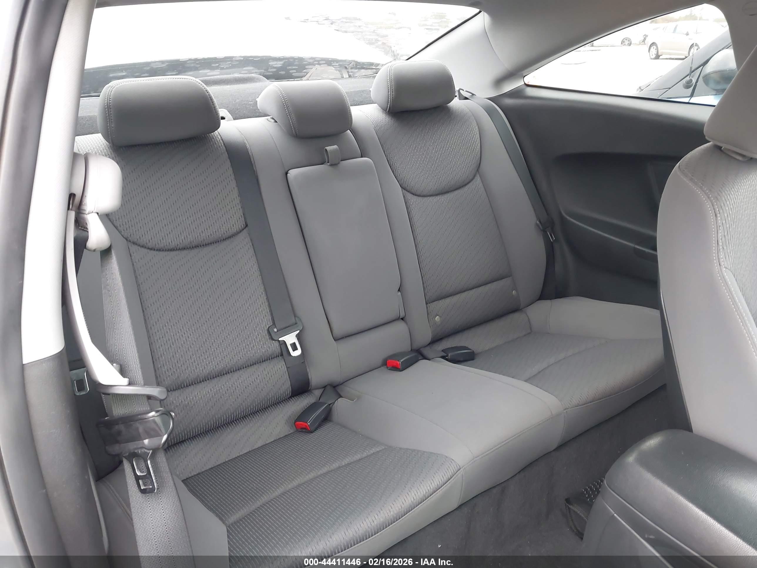 HYUNDAI ELANTRA image 8