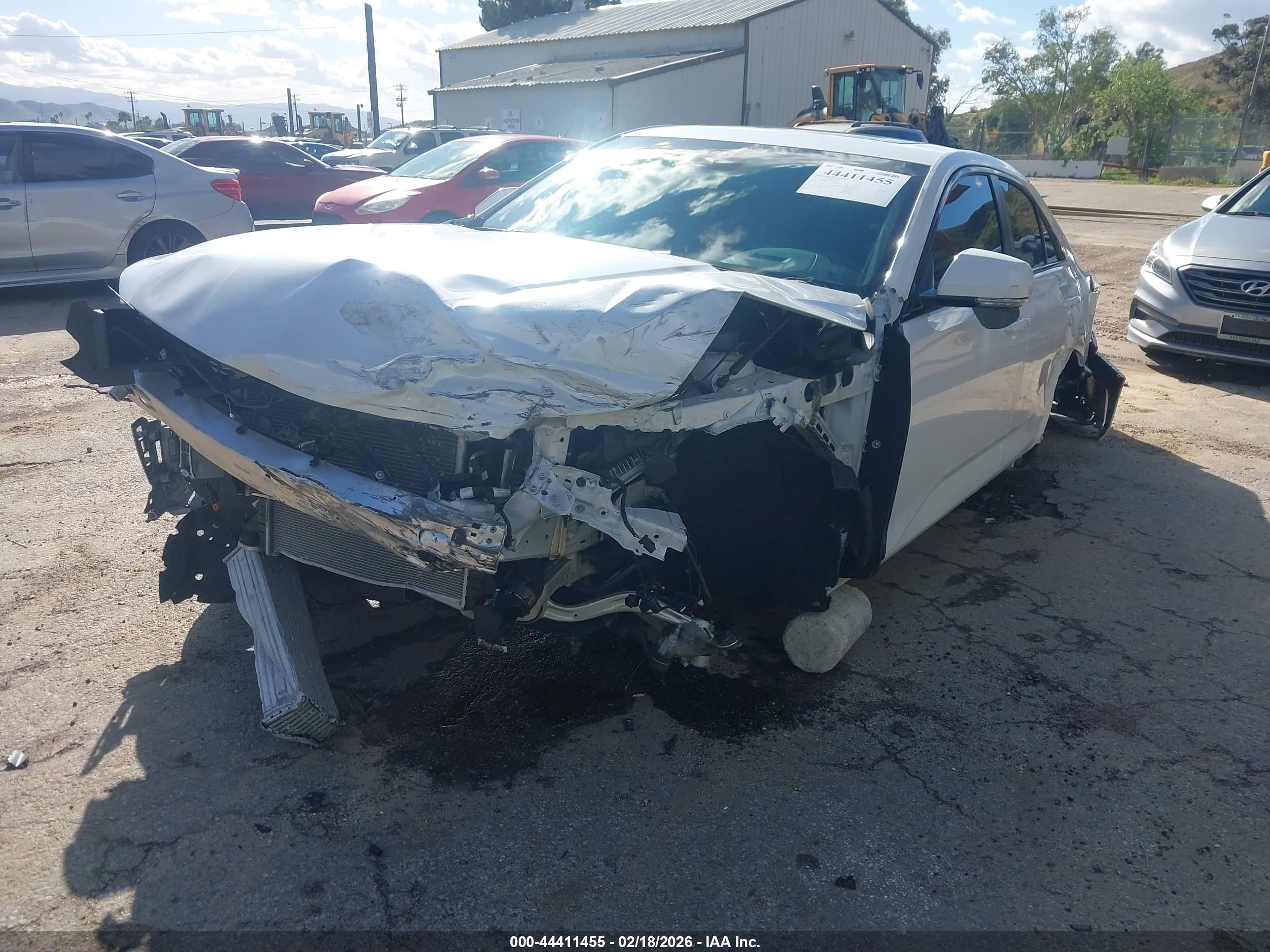 CADILLAC CT4 image 2