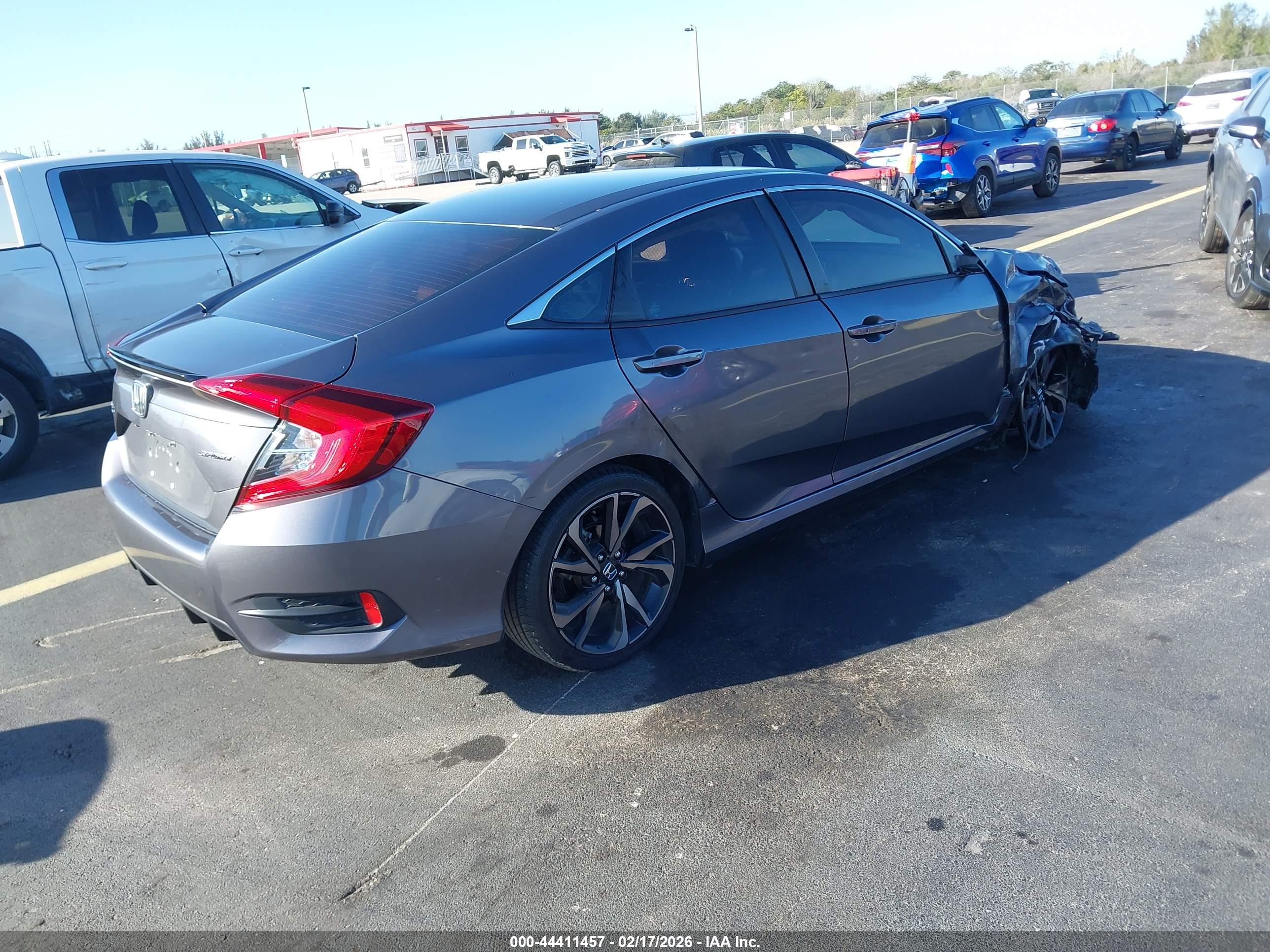 HONDA CIVIC image 4