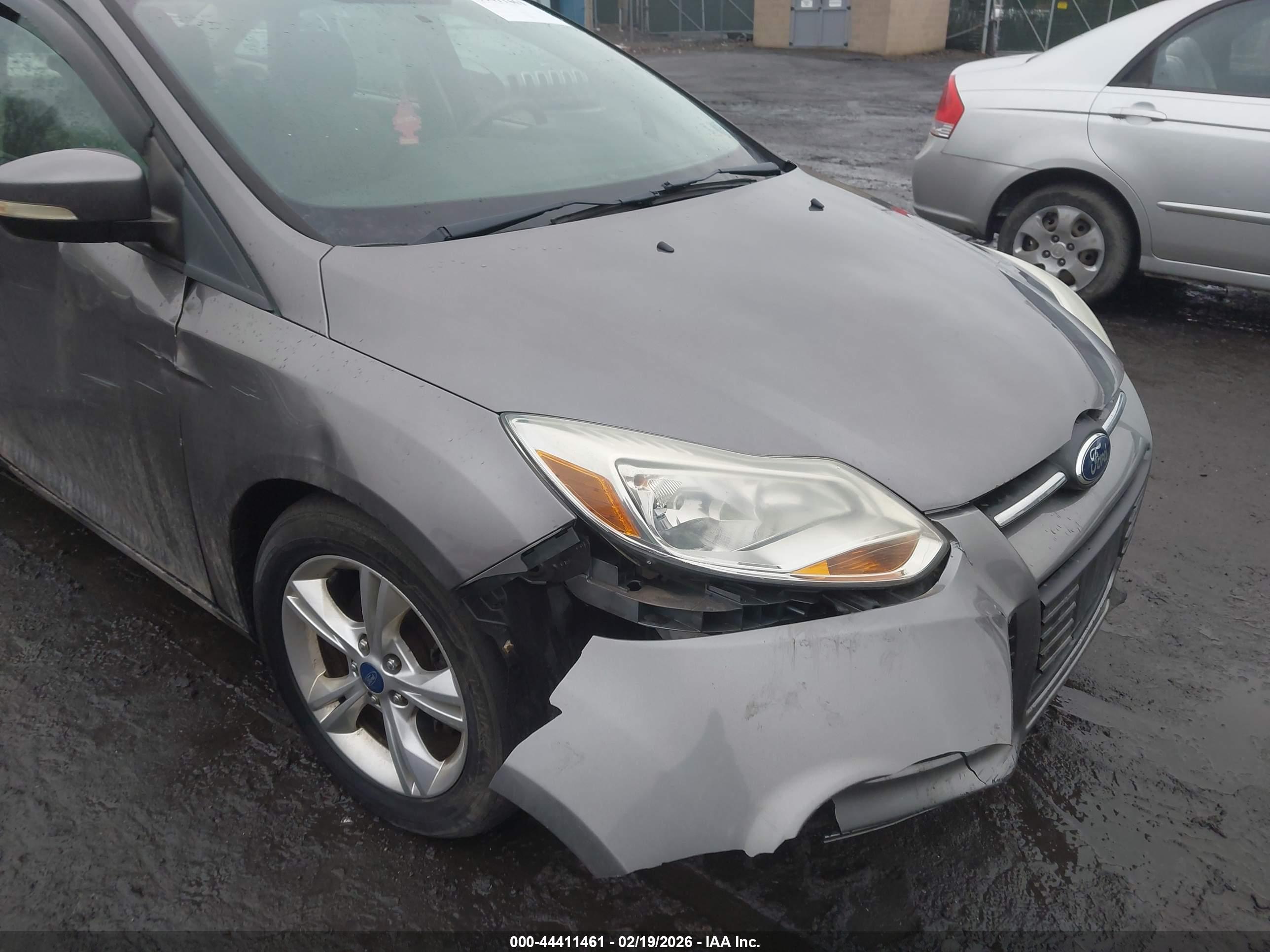 FORD FOCUS image 6