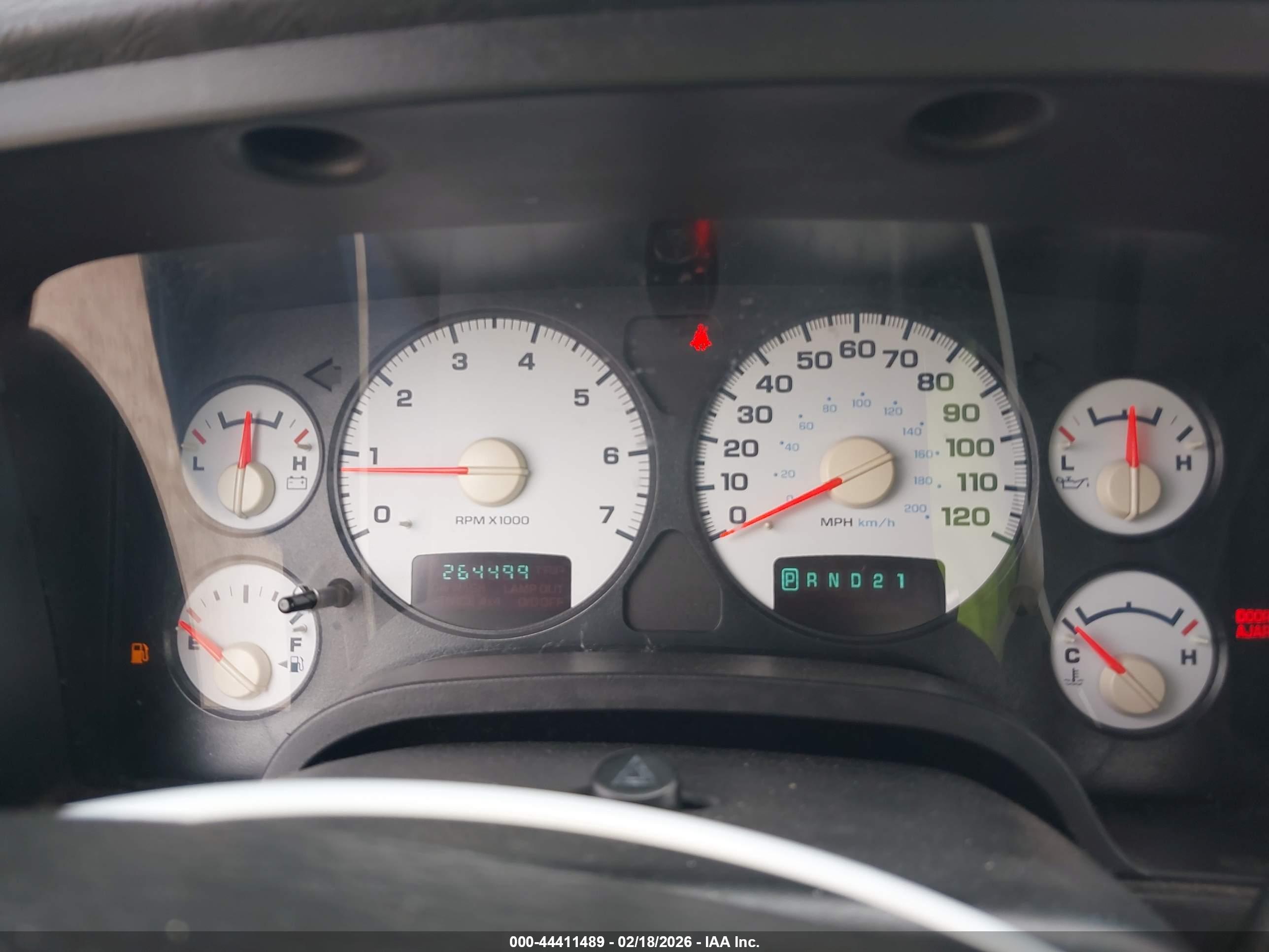 DODGE RAM image 7